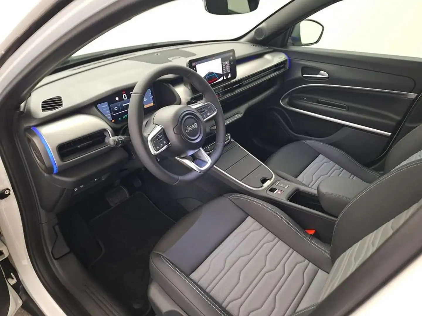 Jeep Avenger 4XE UPLAND 1.2 E-HYBRID 145PK AUTOMAAT DCT6 * Beige - 2