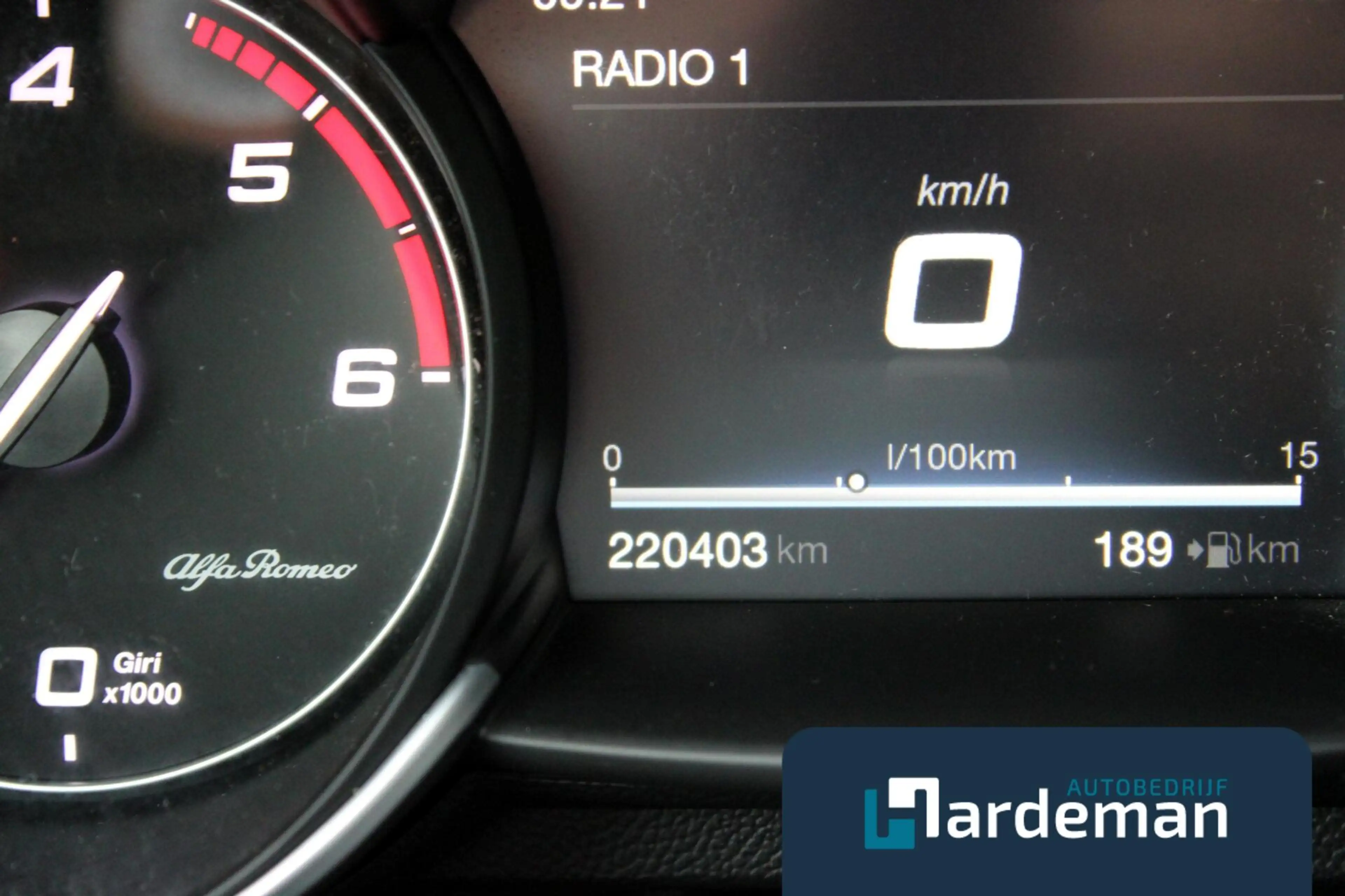 Alfa Romeo Giulia 2.2 Leder Navi zeer netjes. — photo 3