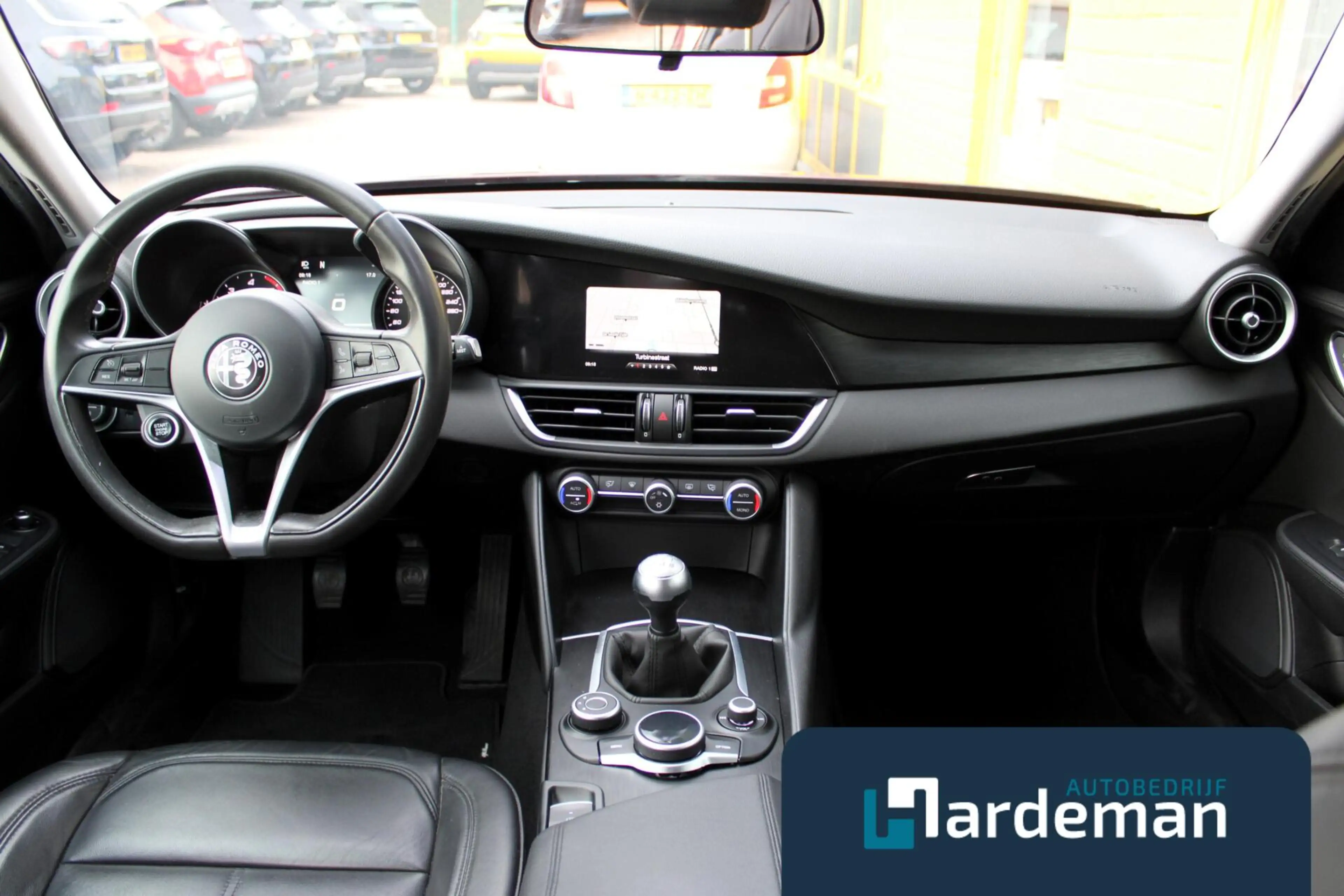 Alfa Romeo Giulia 2.2 Leder Navi zeer netjes. — photo 2