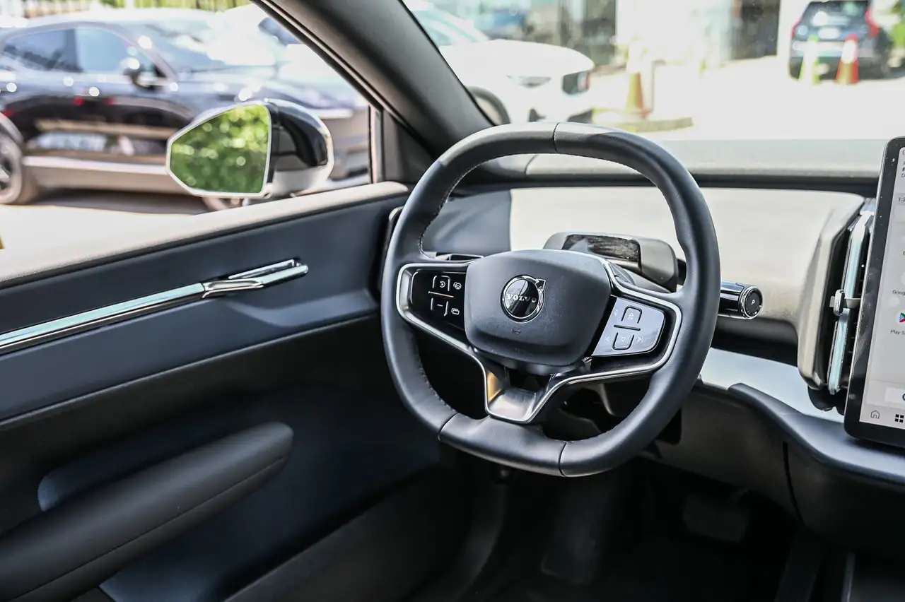 Volvo EX30 снимка Volvo EX30