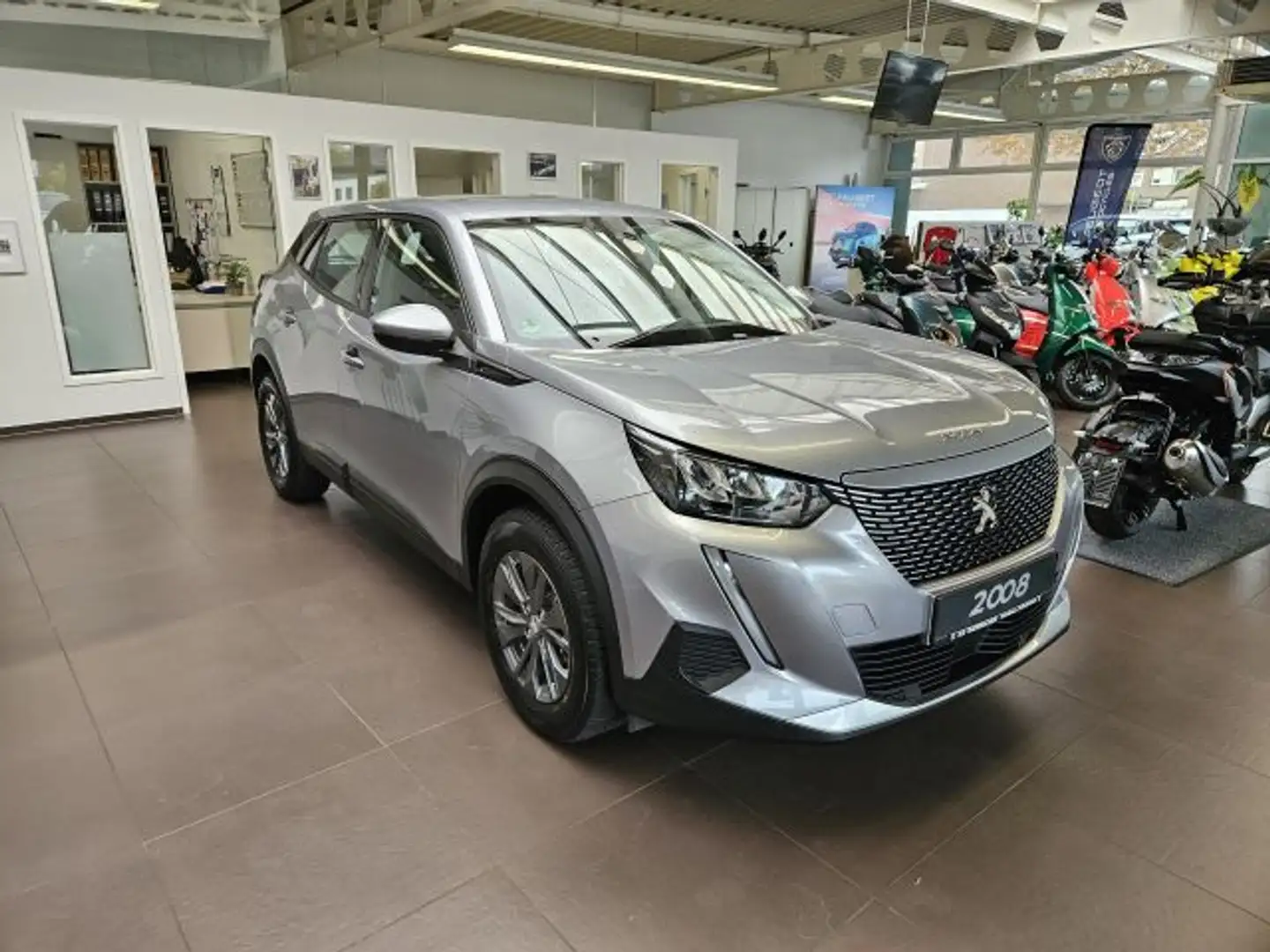 Peugeot 2008 Elektro Active Pack Silber - 1