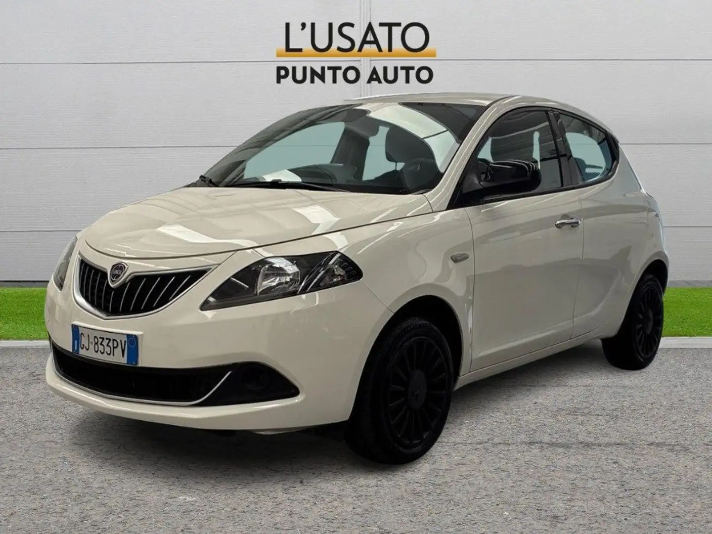 Lancia Ypsilon 1.0 Hybrid Ecochic Silver Blanco - 1