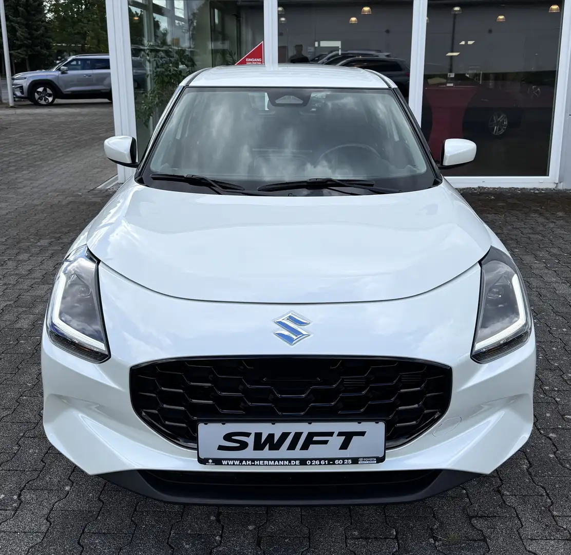 Suzuki Swift 1.2 Club Hybrid NAVI KAMERA Tempomat Android Auto Wit - 2