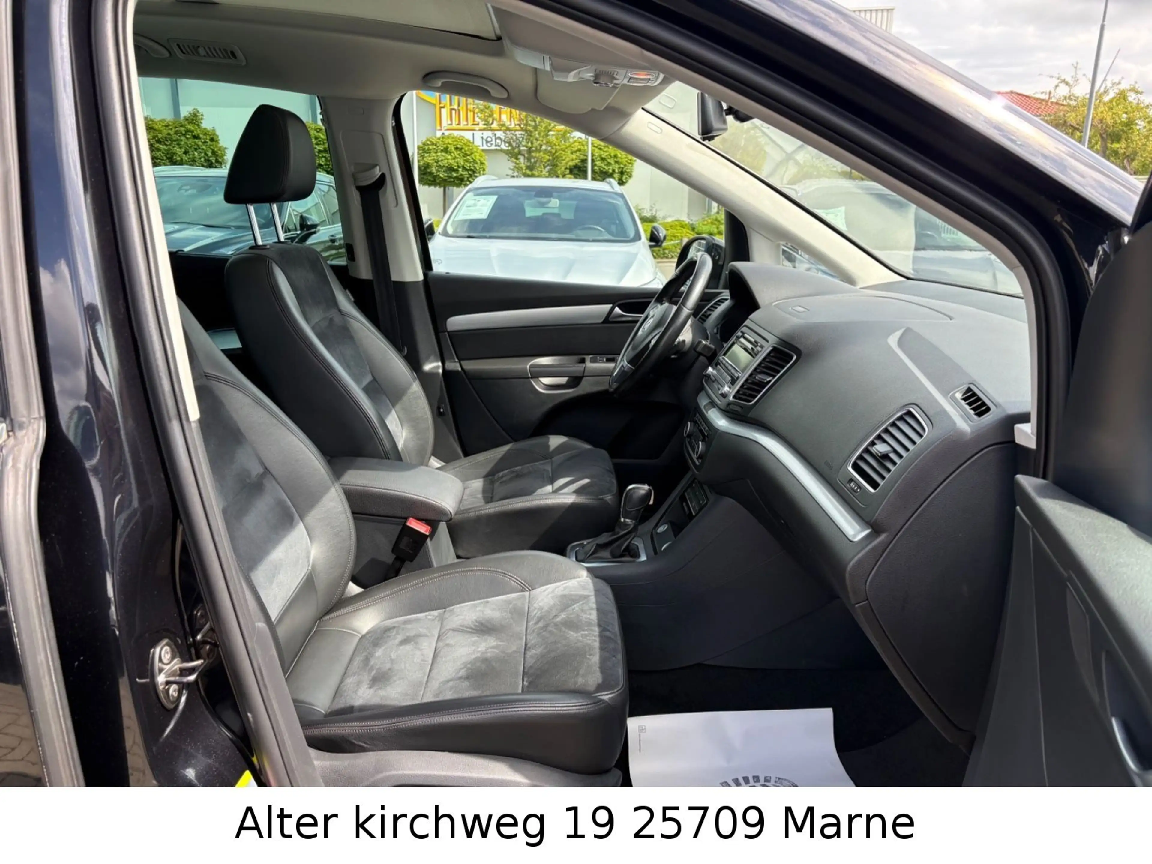 Volkswagen Sharan Highline BMT.PANO.SHZ.AHK.PDC.BT.TÜV NEU — photo 12