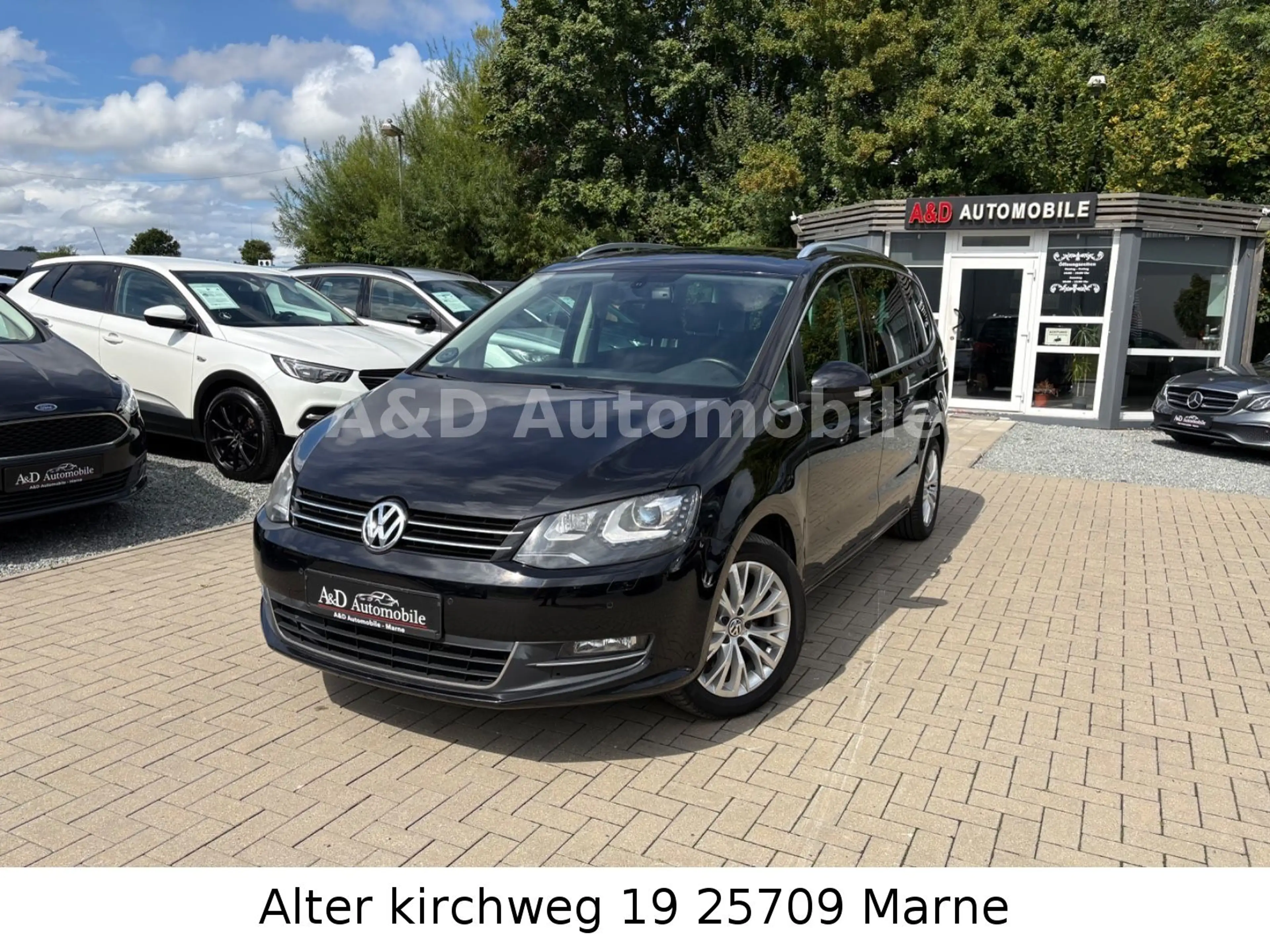 Volkswagen Sharan Highline BMT.PANO.SHZ.AHK.PDC.BT.TÜV NEU