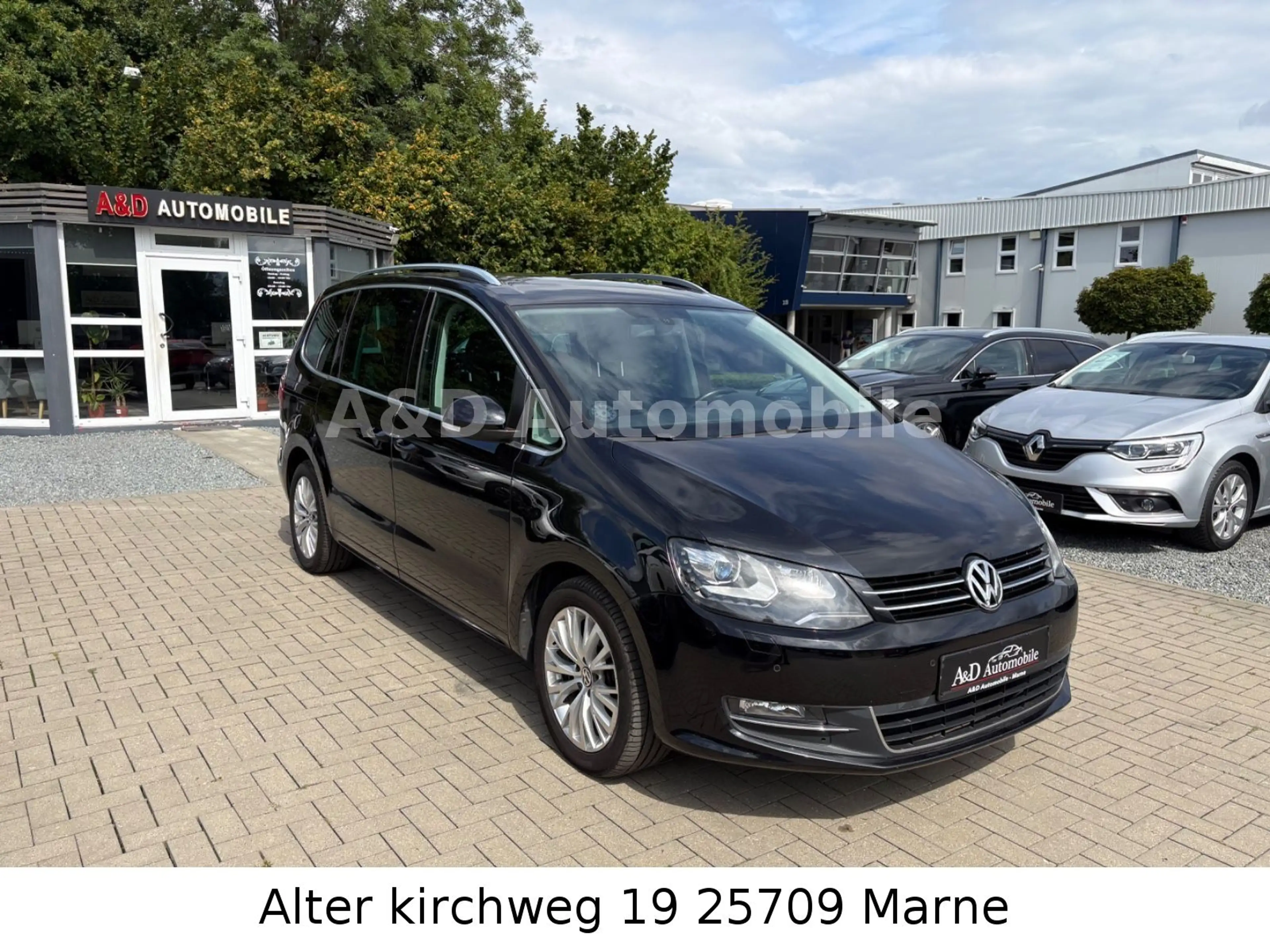 Volkswagen Sharan Highline BMT.PANO.SHZ.AHK.PDC.BT.TÜV NEU — photo 3