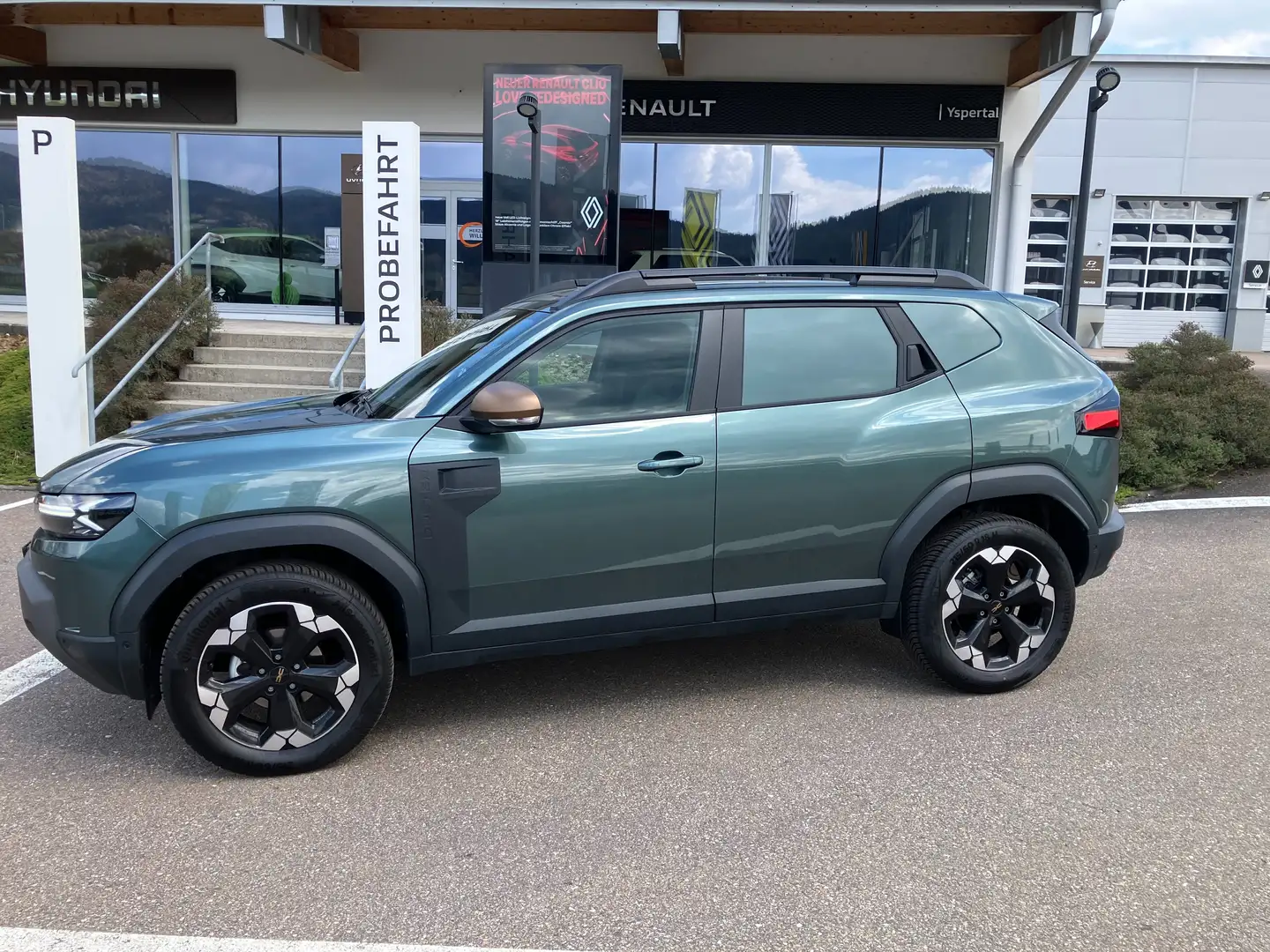 Dacia Duster TCe 130 Extreme 4x4 Fiskal-LKW Grün - 1