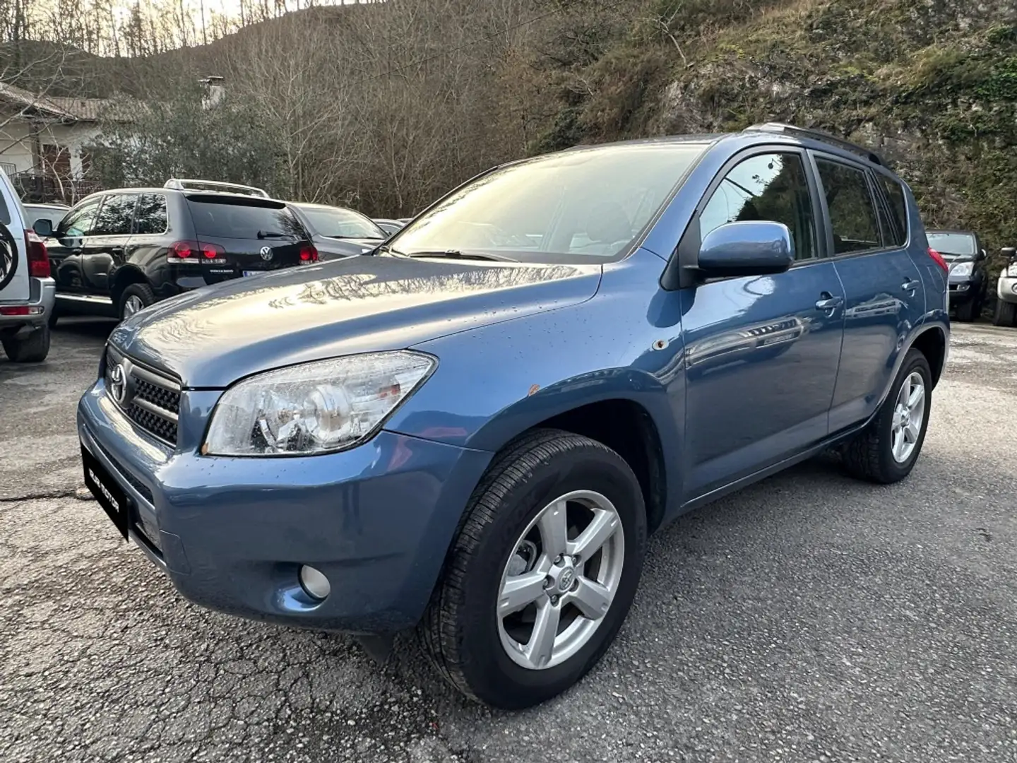 Toyota RAV 4 2.0 Sol Blau - 2