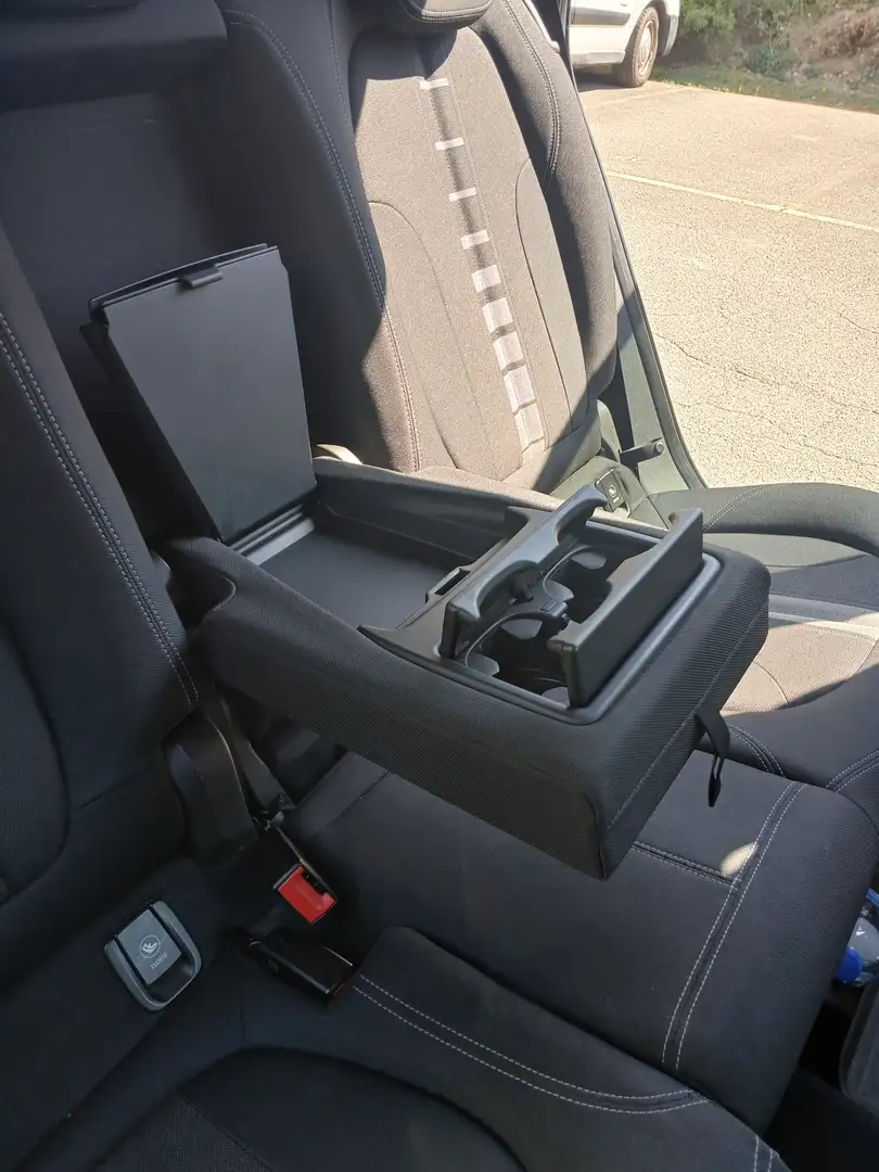 BMW 218 2er Gran Tourer Diesel 218d Gran Tourer Aut. Sport Schwarz - 2