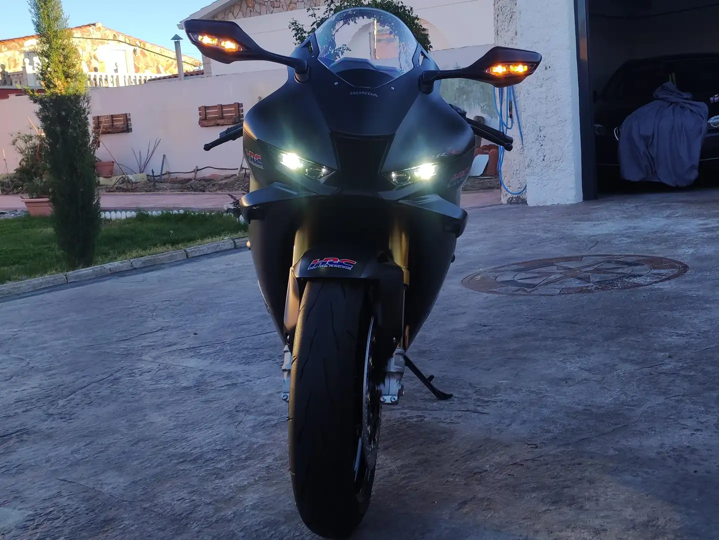 Honda CBR 1000 RR-R SP CARBON EDITION Negro - 1
