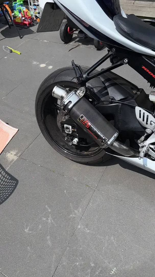 Suzuki GSX-R 1000 Suzuki GSXR 1000 K6 - 2