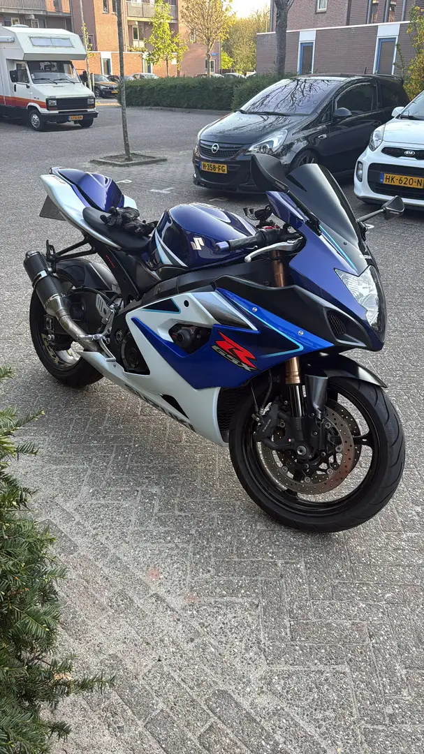 Suzuki GSX-R 1000 Suzuki GSXR 1000 K6 - 1