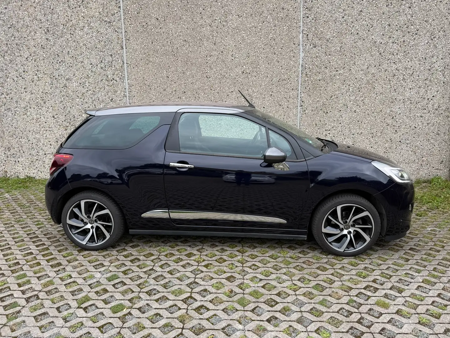 Citroen DS3 DS3 Cabrio PureTech 110 Stop Azul - 2
