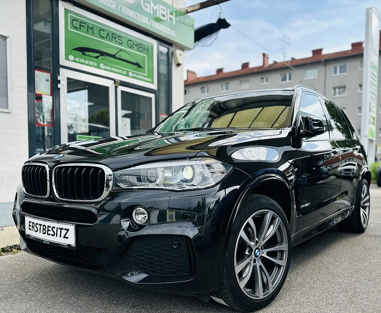 BMW X5 xDrive30d Aut. Zwart - 1