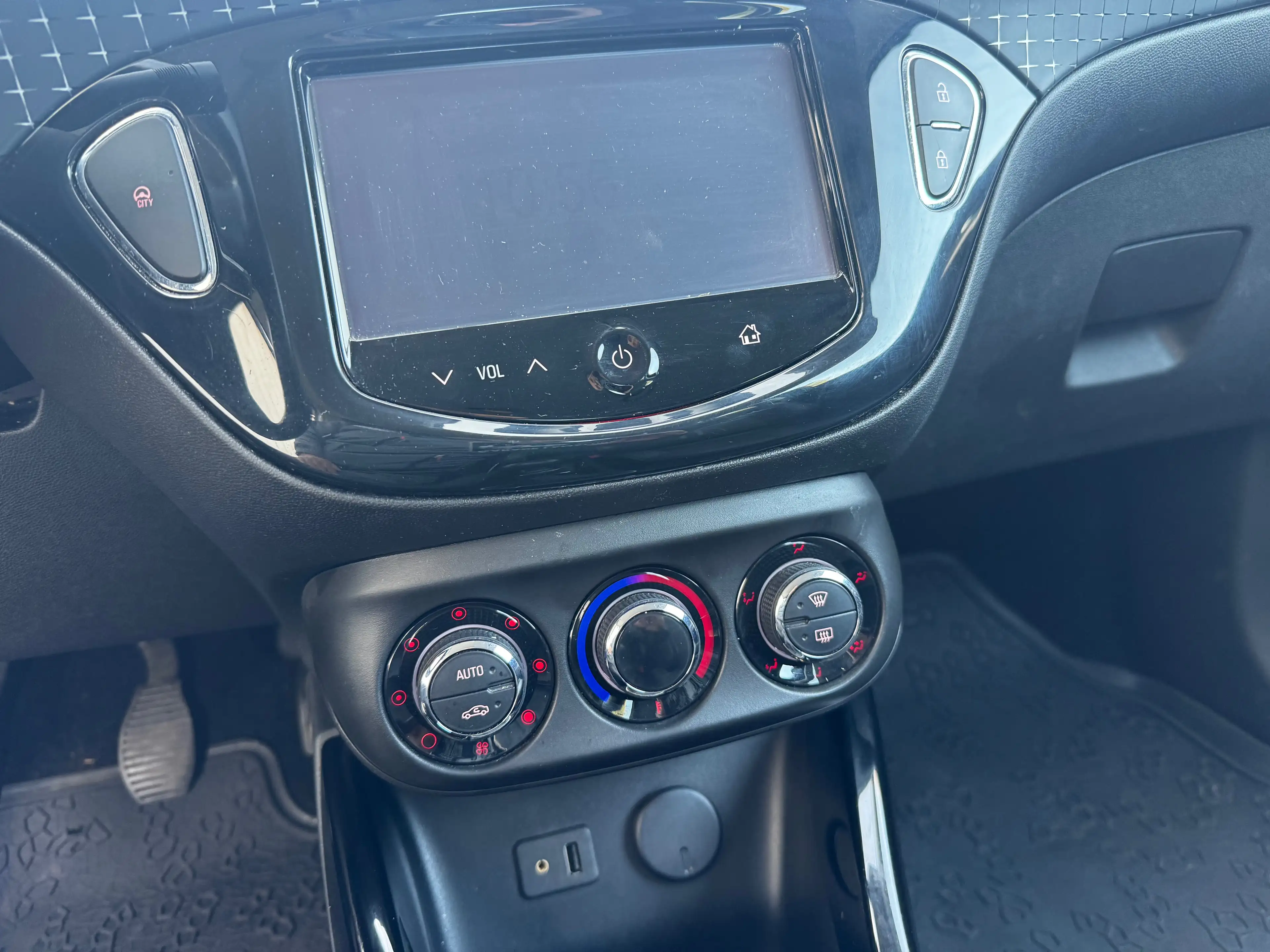Opel Adam Adam Rocks 1.4i  garantie 1 an euro 6 — photo 13