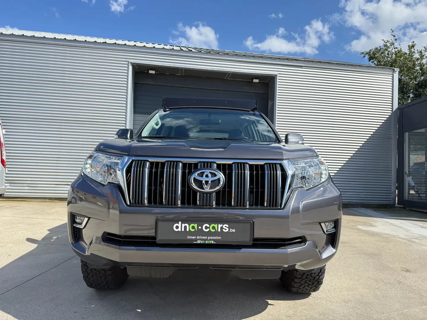 Toyota Land Cruiser Land Cruiser 2.8 D-4D Automatik / LICHTE VRACHT Grijs - 2