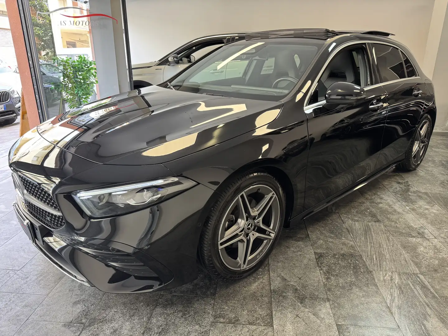 Mercedes-Benz A 200 d AMG Line Premium Plus auto Nero - 1