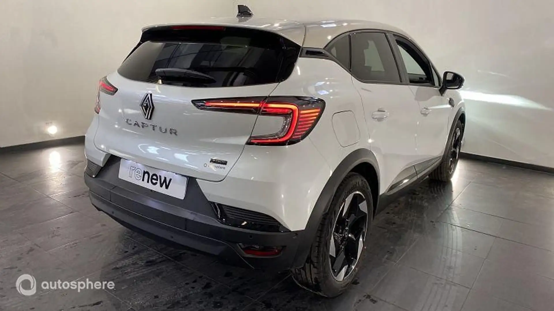 Renault Captur 1.6 E-Tech full hybrid 145ch Techno - 2