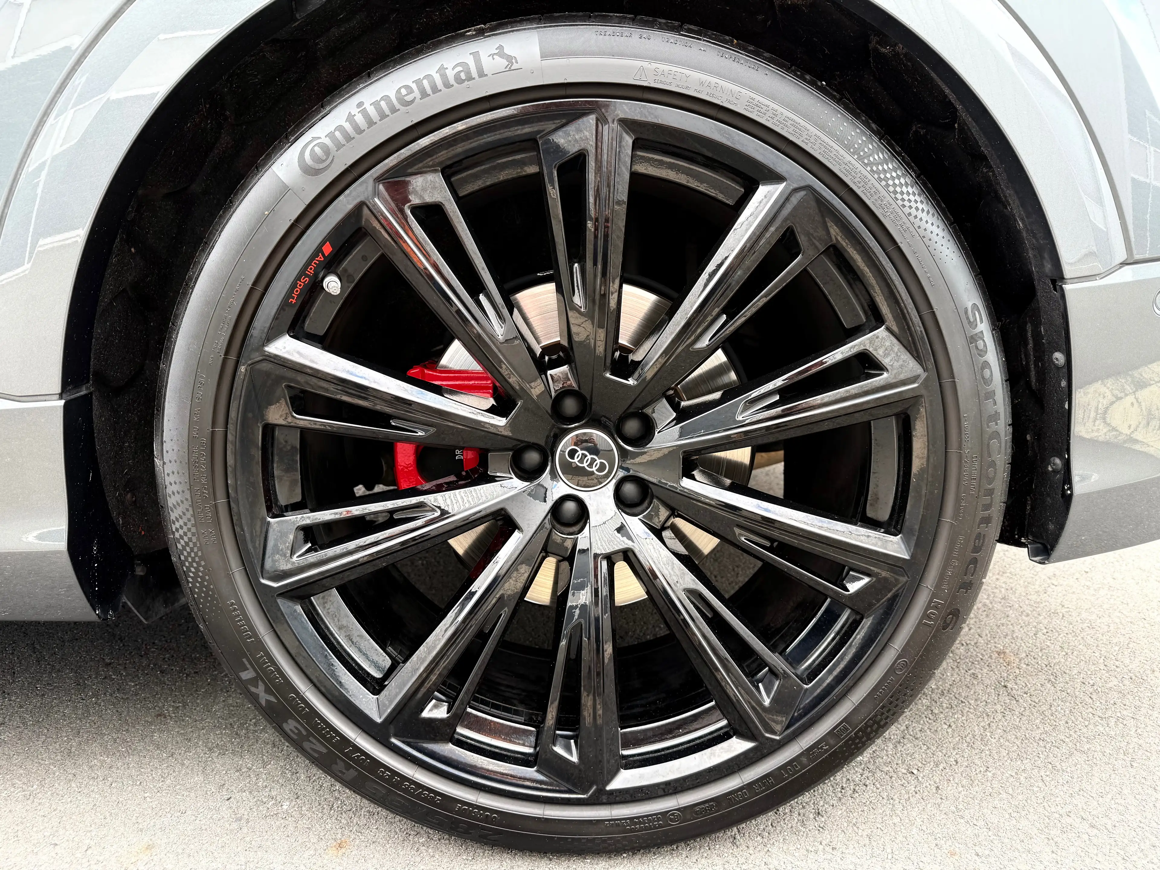 Audi SQ8 SQ8 4.0 TFSI quattro Matrix Panorama 23 Zoll — photo 8