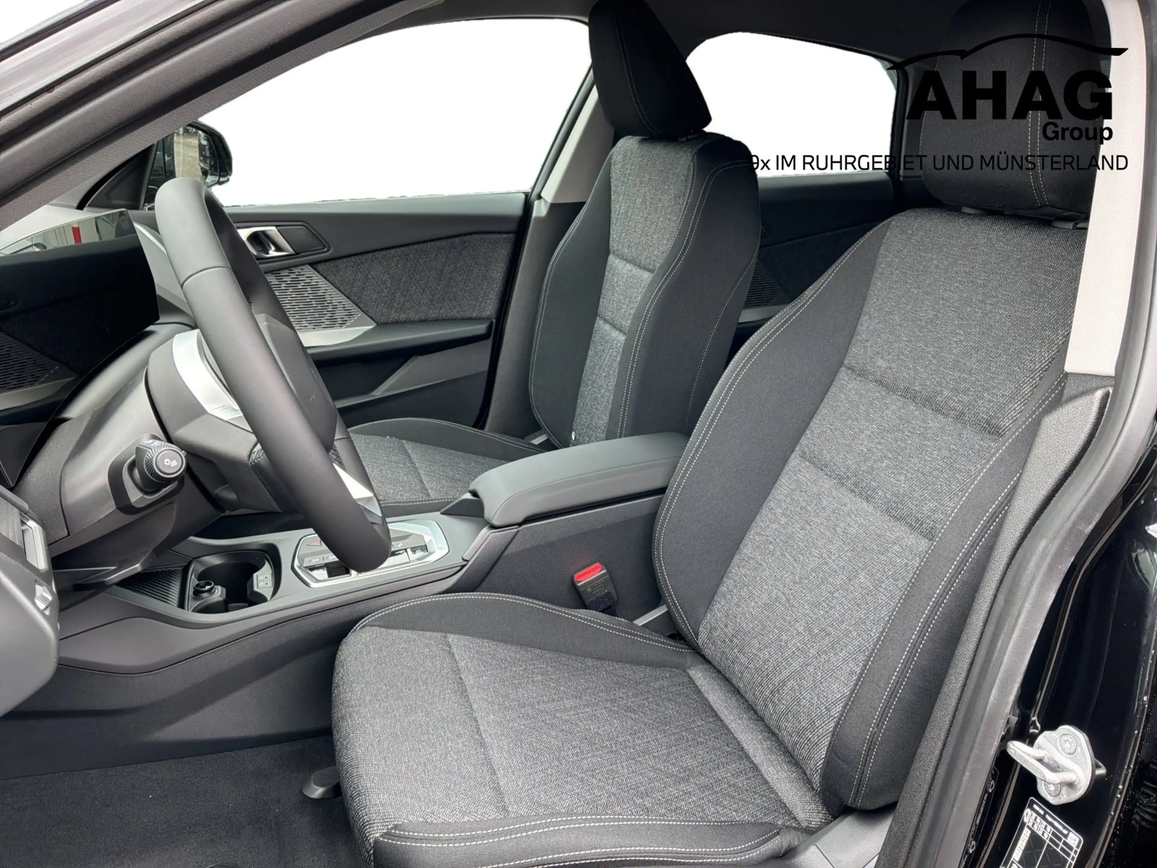 BMW 216 Gran Coupé — photo 7