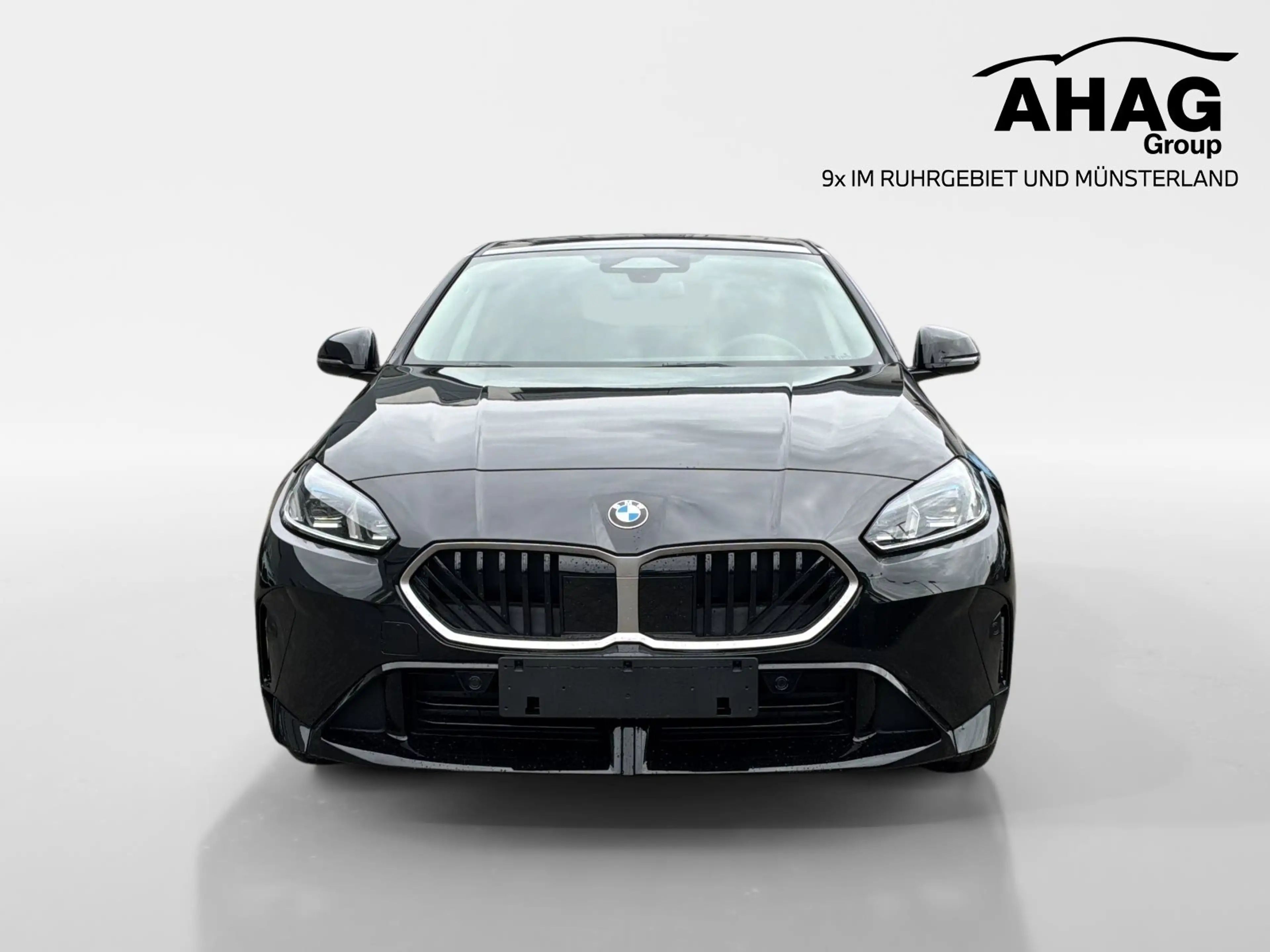 BMW 216 Gran Coupé — photo 2