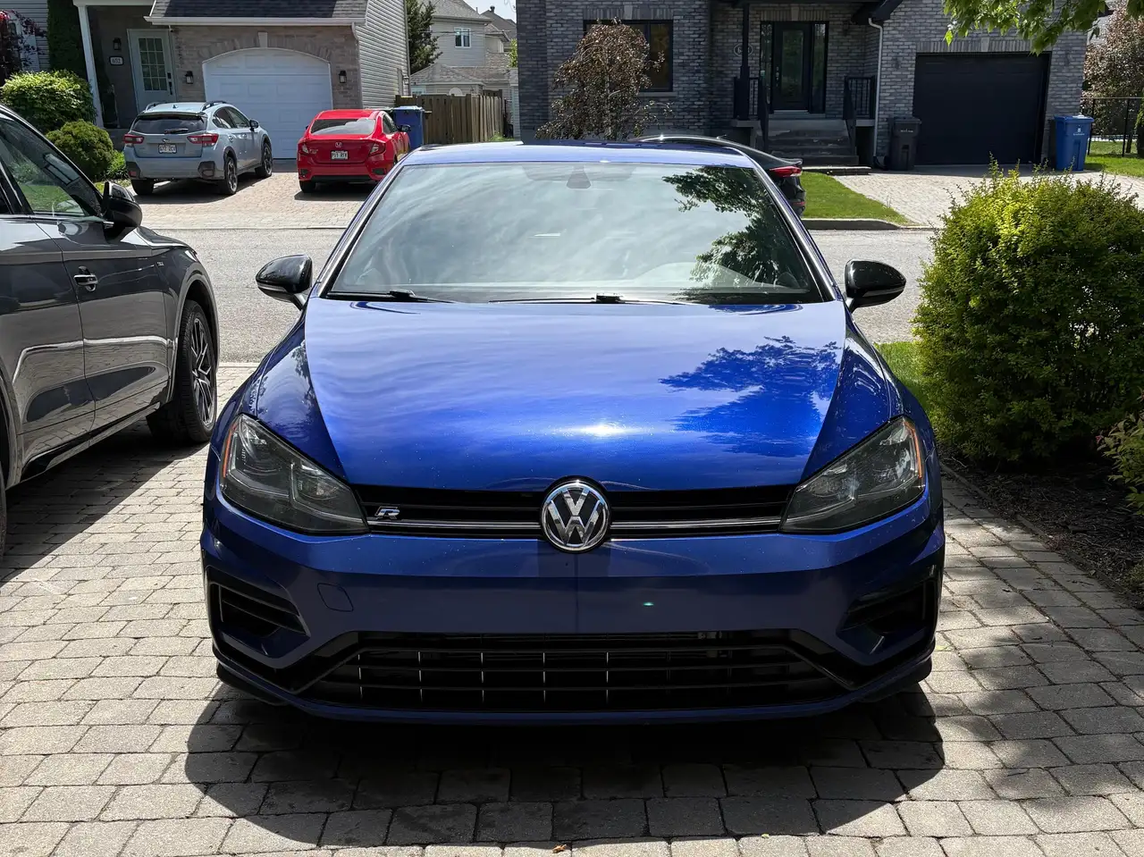 Volkswagen Golf R снимка Volkswagen Golf R