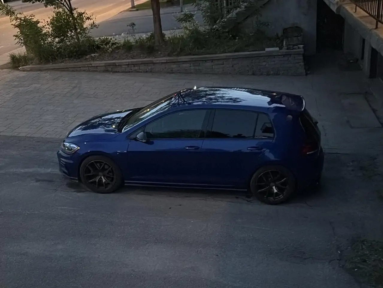 Volkswagen Golf R снимка Volkswagen Golf R