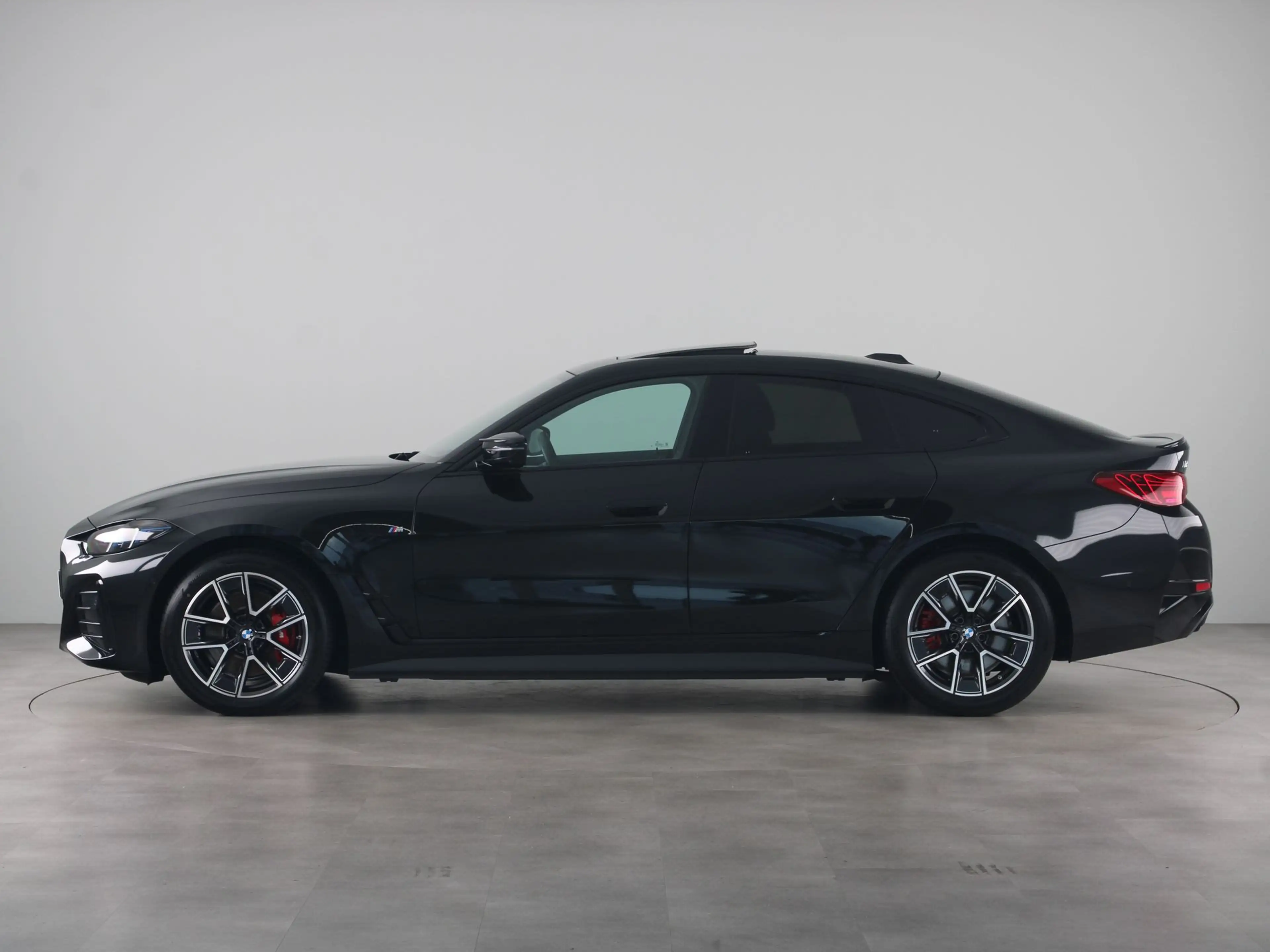 BMW i4 M60 84 kWh — photo 13