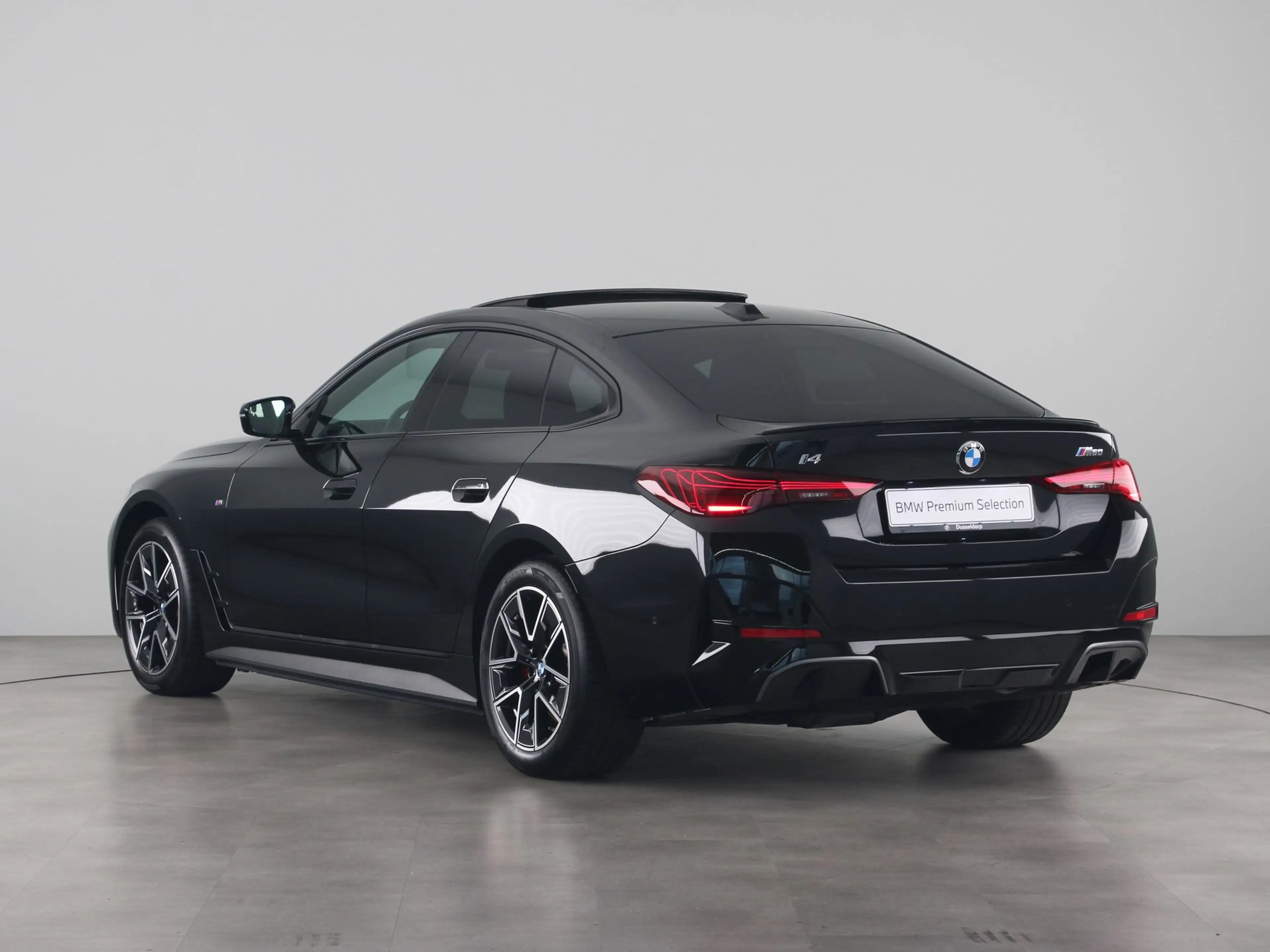 BMW i4 M60 84 kWh — photo 12