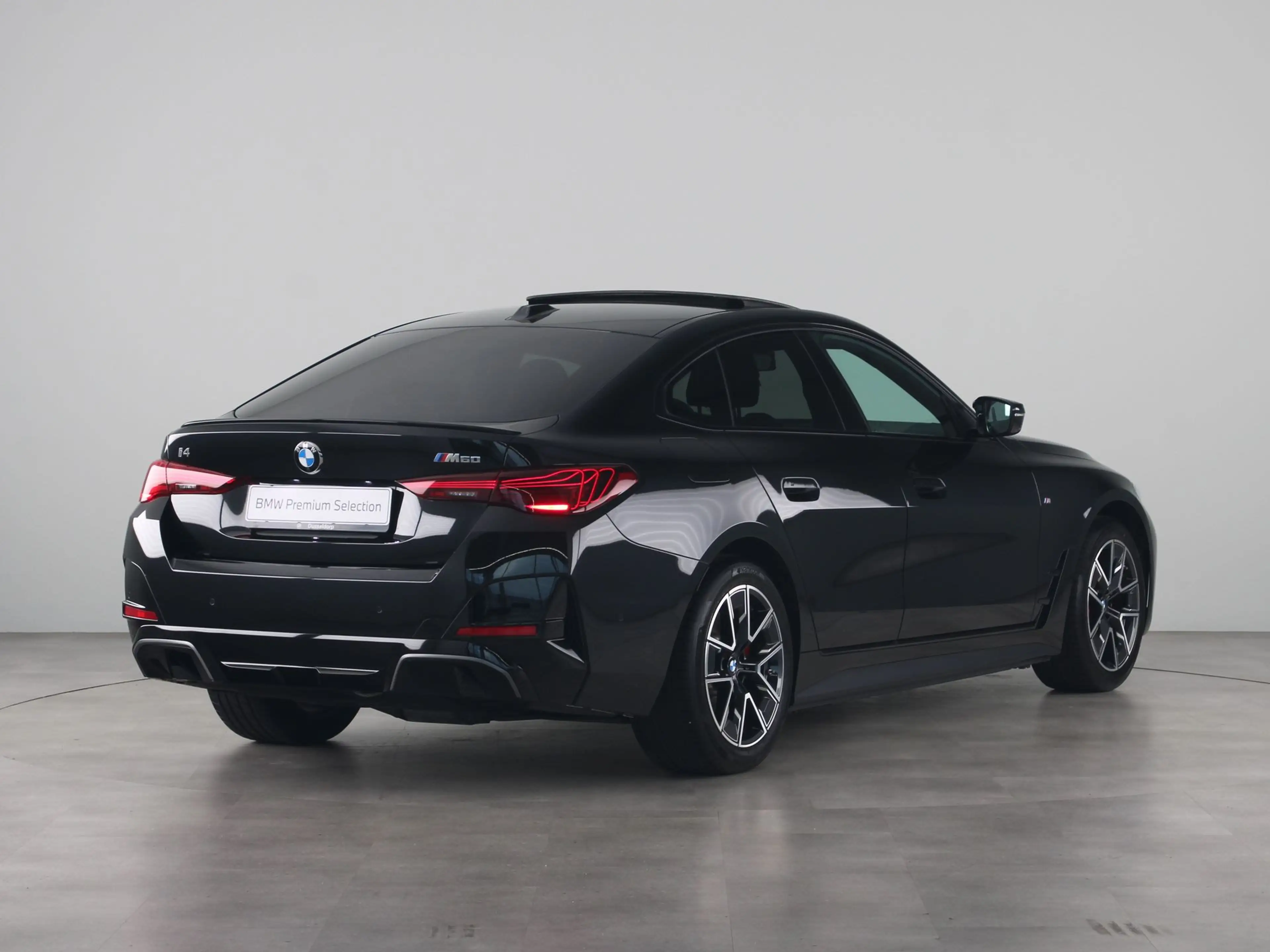 BMW i4 M60 84 kWh — photo 10