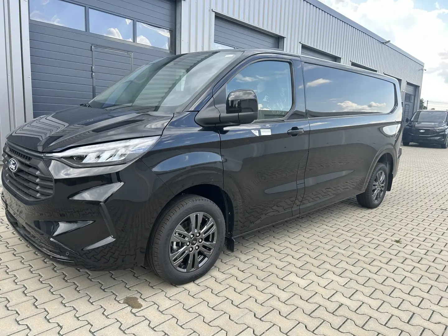 Ford Transit Custom Kasten L2 320 Limited 125 KW  Autom Schwarz - 1
