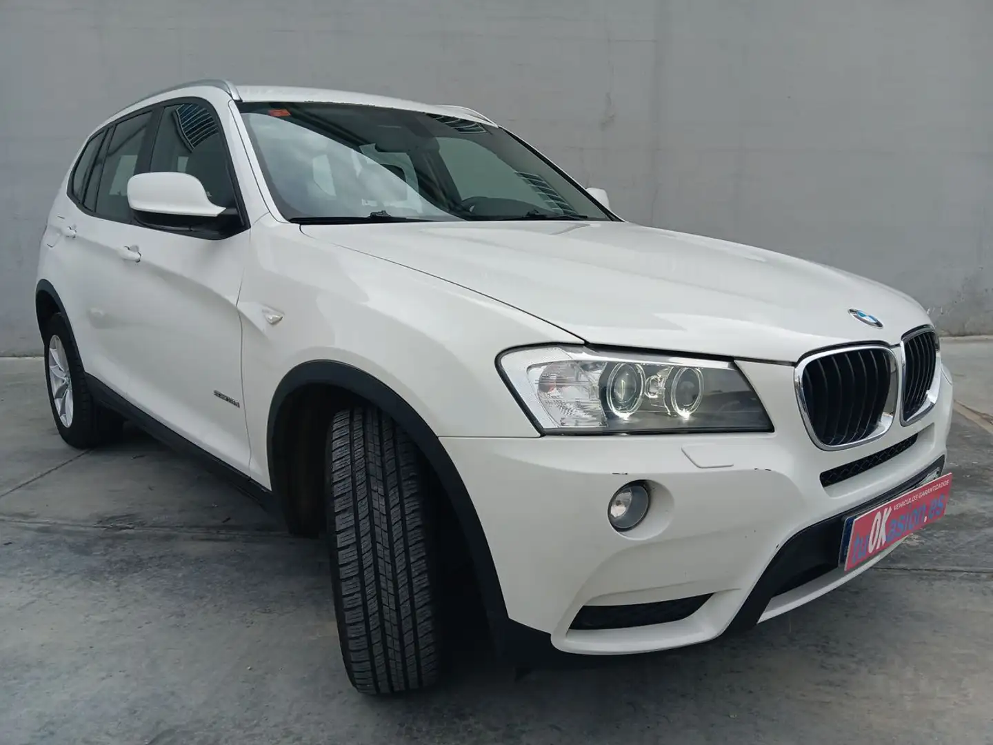 BMW X3 sDrive 18d Weiß - 2