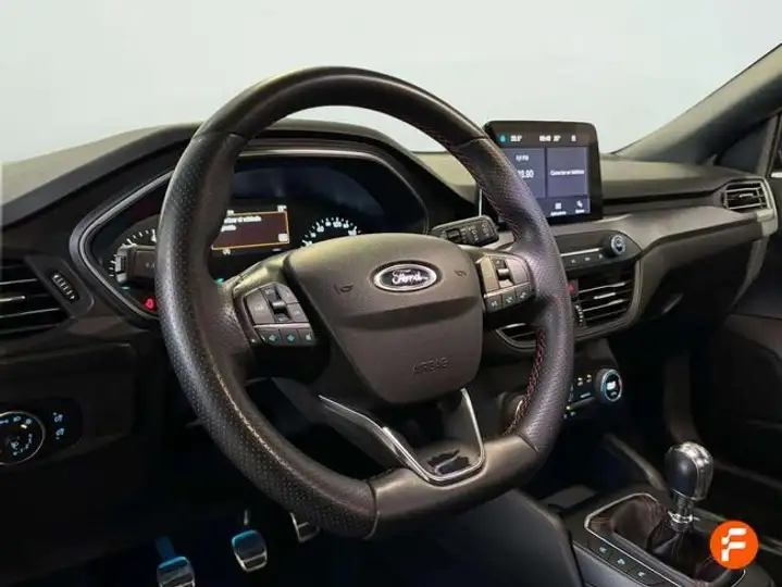 Ford Focus 2022, foto 7