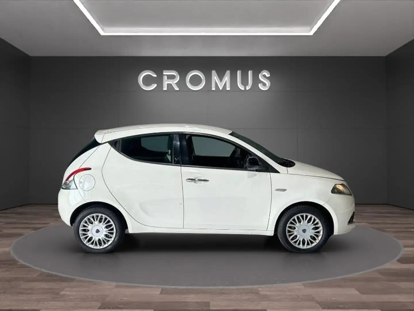 Lancia Ypsilon 1.2 Gold 69cv - 1