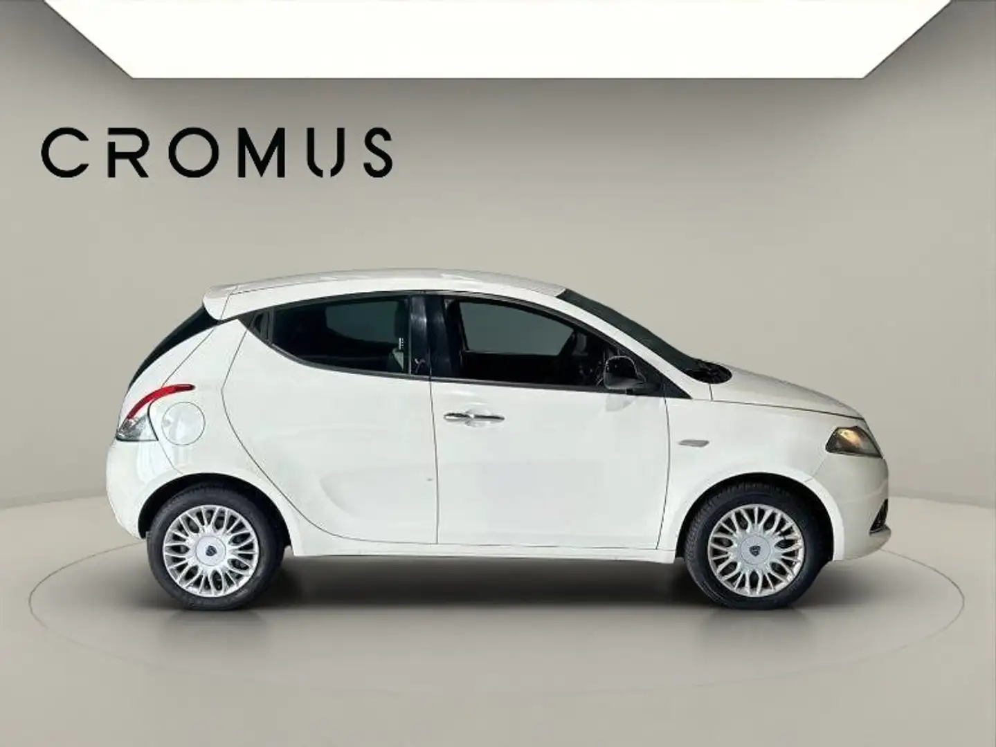 Lancia Ypsilon 1.2 Gold 69cv - 1