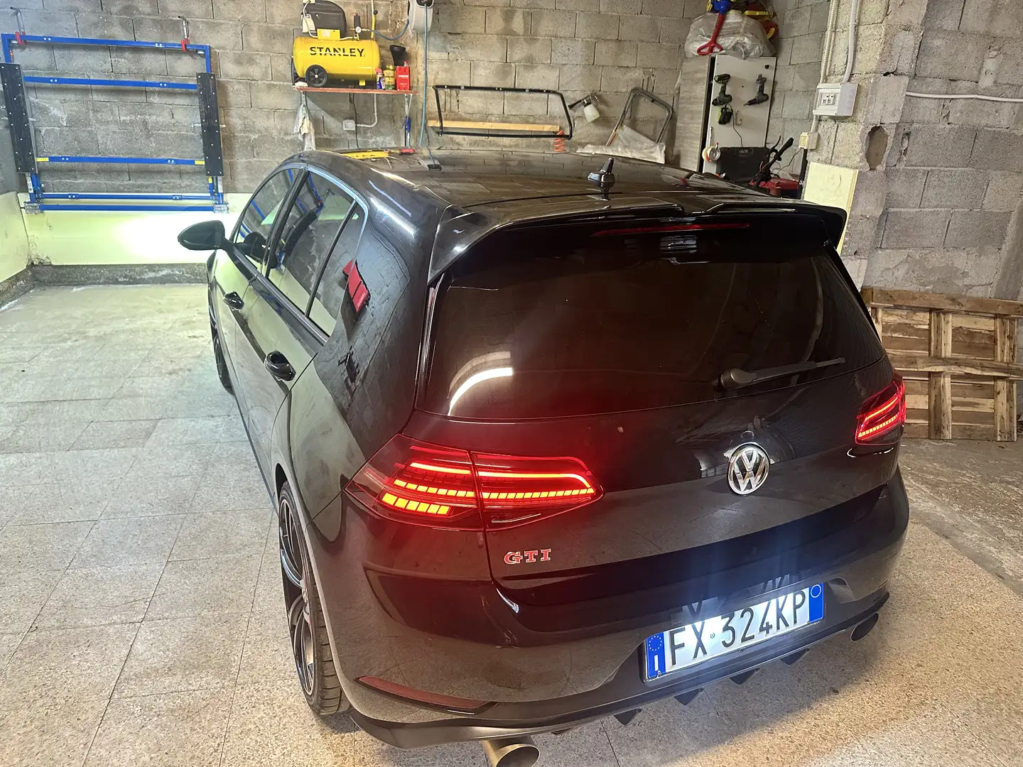 Volkswagen Golf GTI 5p 2.0 tsi Performance 245cv Nero - 1