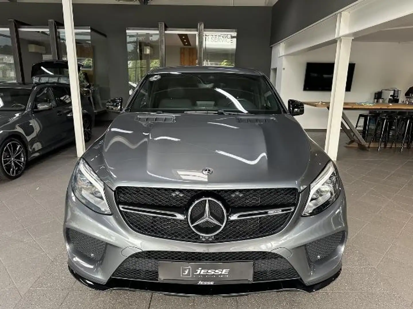 Mercedes-Benz GLE 400 Coupe AMG Night 4Matic Airmatic AHK Šedá - 2