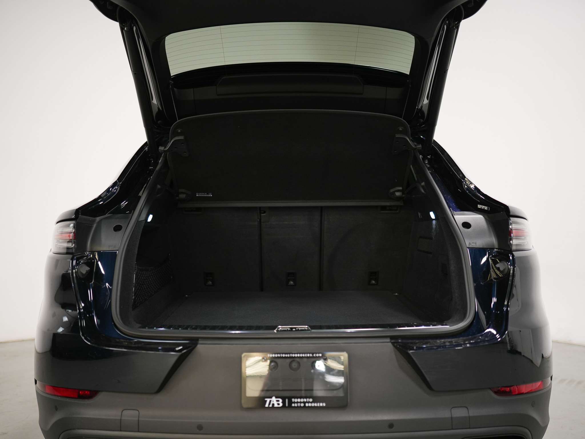 used 2021 Porsche Cayenne car, priced at $58,900
