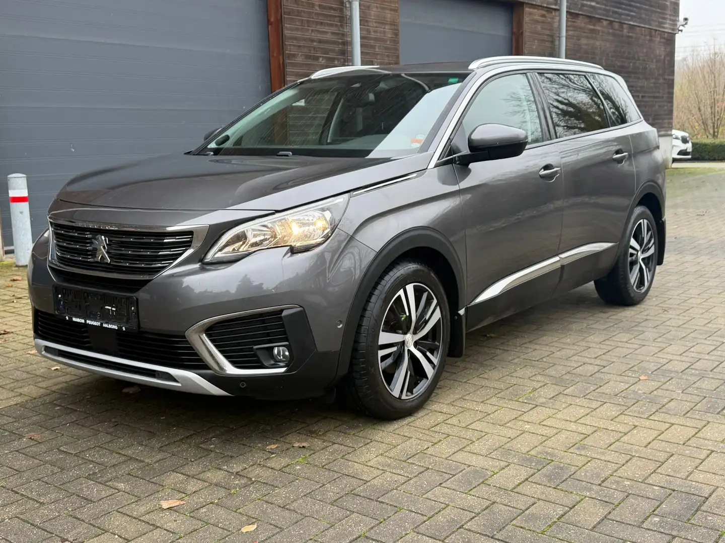 Peugeot 5008 THP 165 EAT6 Allure 7 place C/T GARANTEI - 1