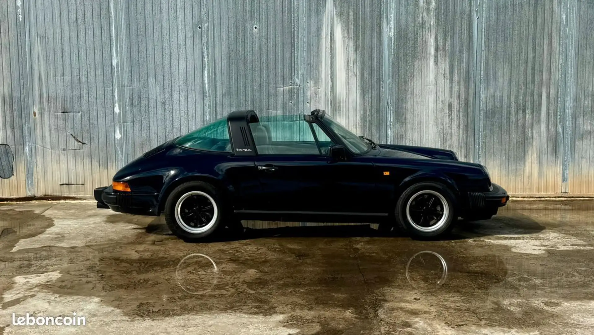 Porsche 911 Carrera 3.2 Targa Bleu - 2