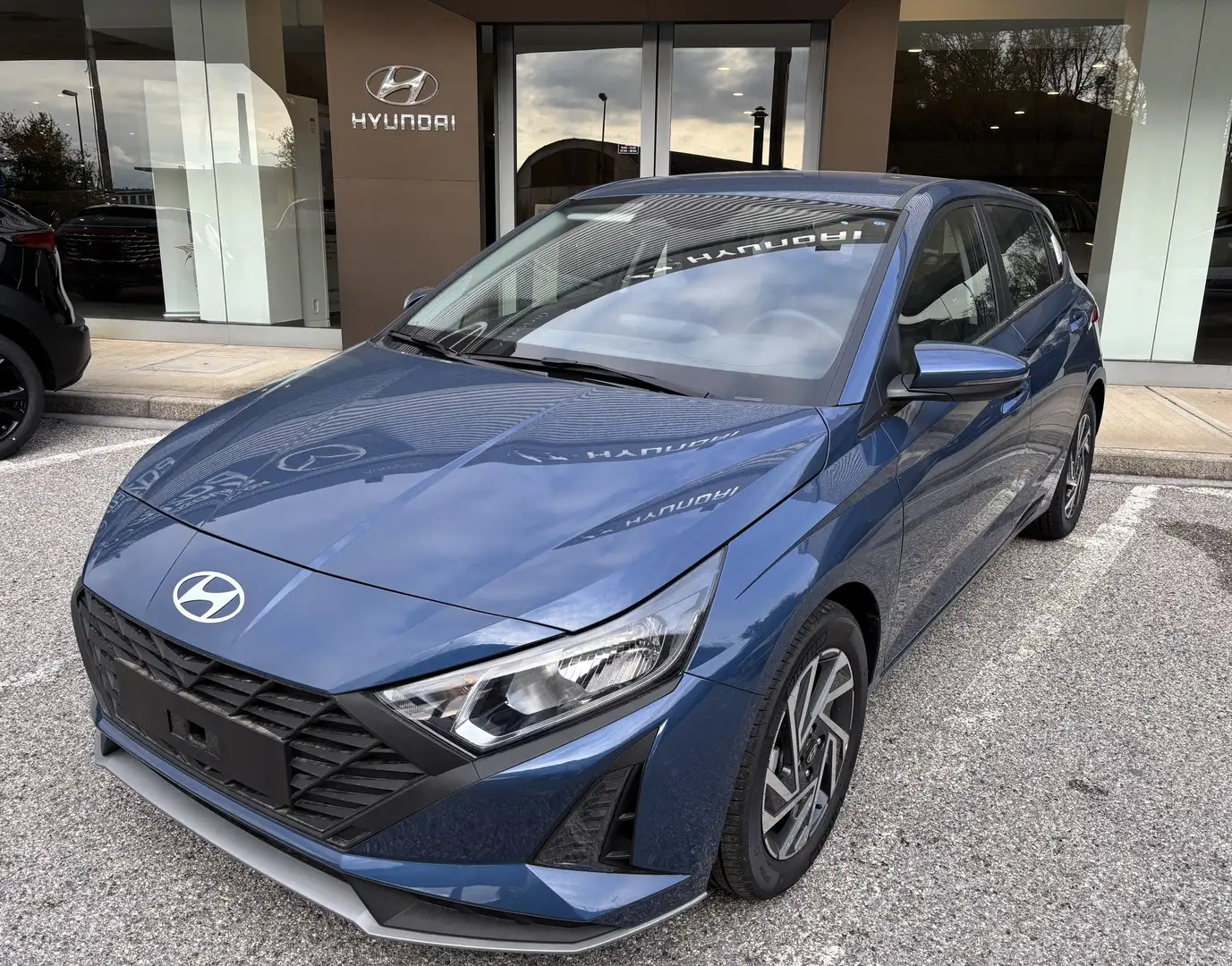 Hyundai i20 1.2 bnz  Connectline KM ZERO! Bleu - 1