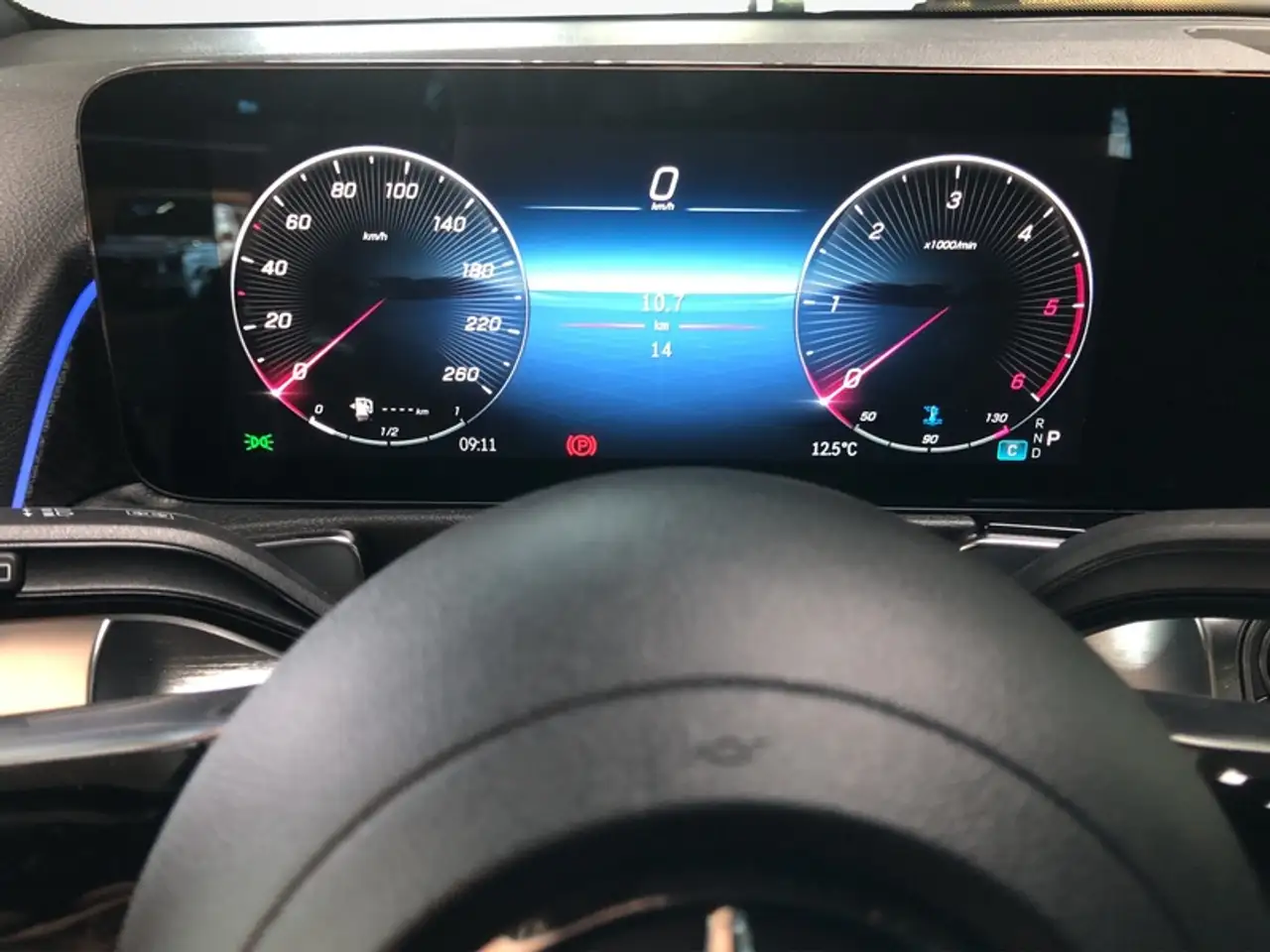 Mercedes-Benz GLB 220 d 4m AMG NIGHT AHK PANO 7-SITZE 360° 14