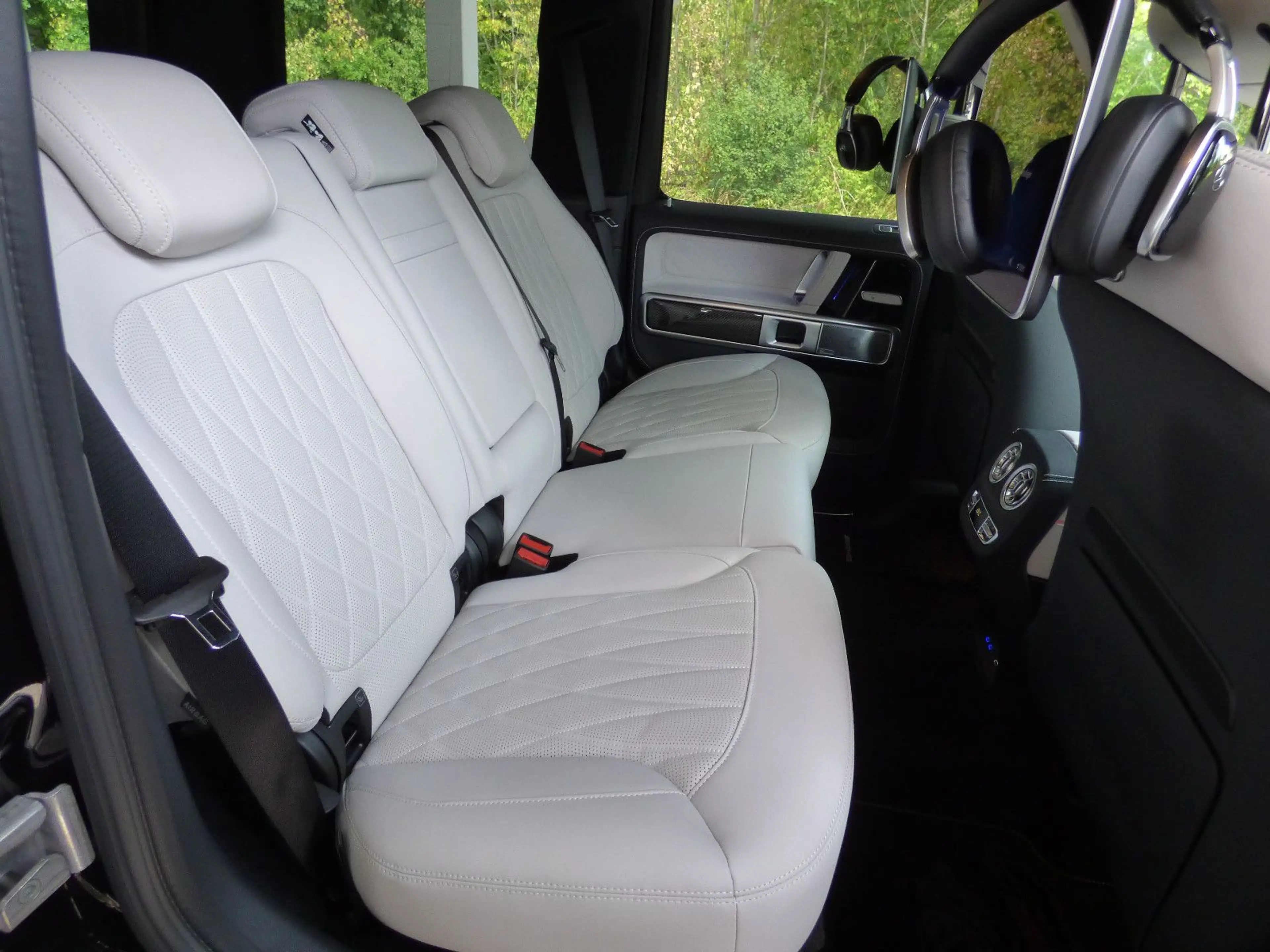 Mercedes-Benz G 63 AMG *FullCarbon*FondEntert*Superior*MY27* — photo 11