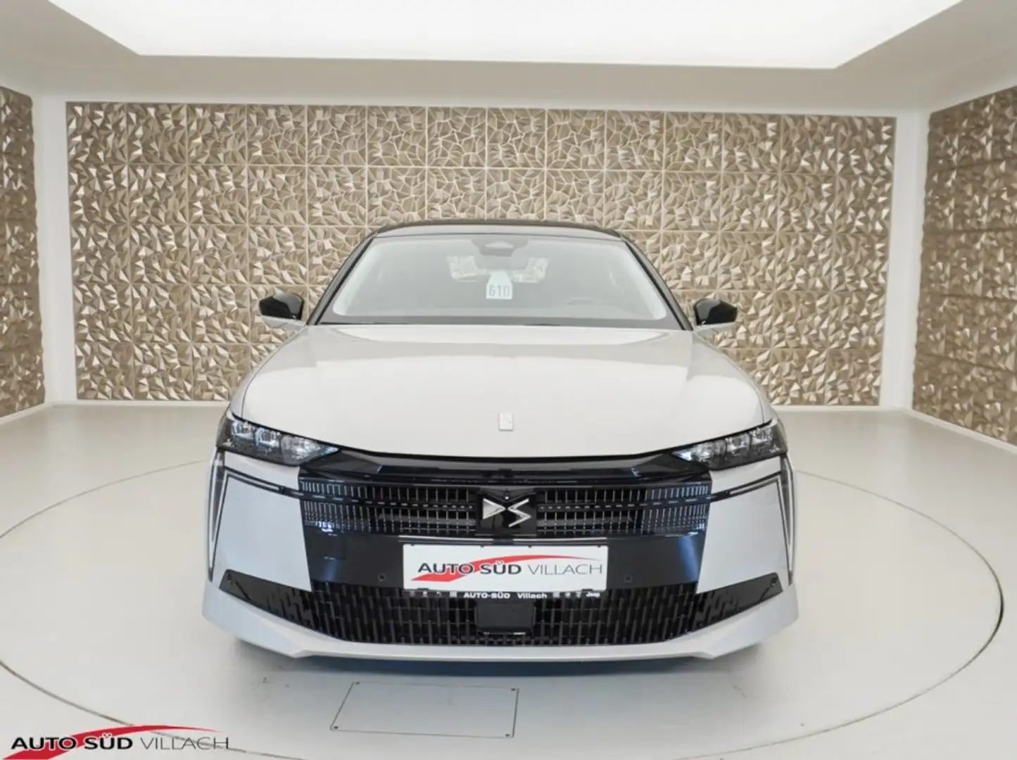 DS Automobiles N°4 E-TENSE JULES VERNE Silber - 2