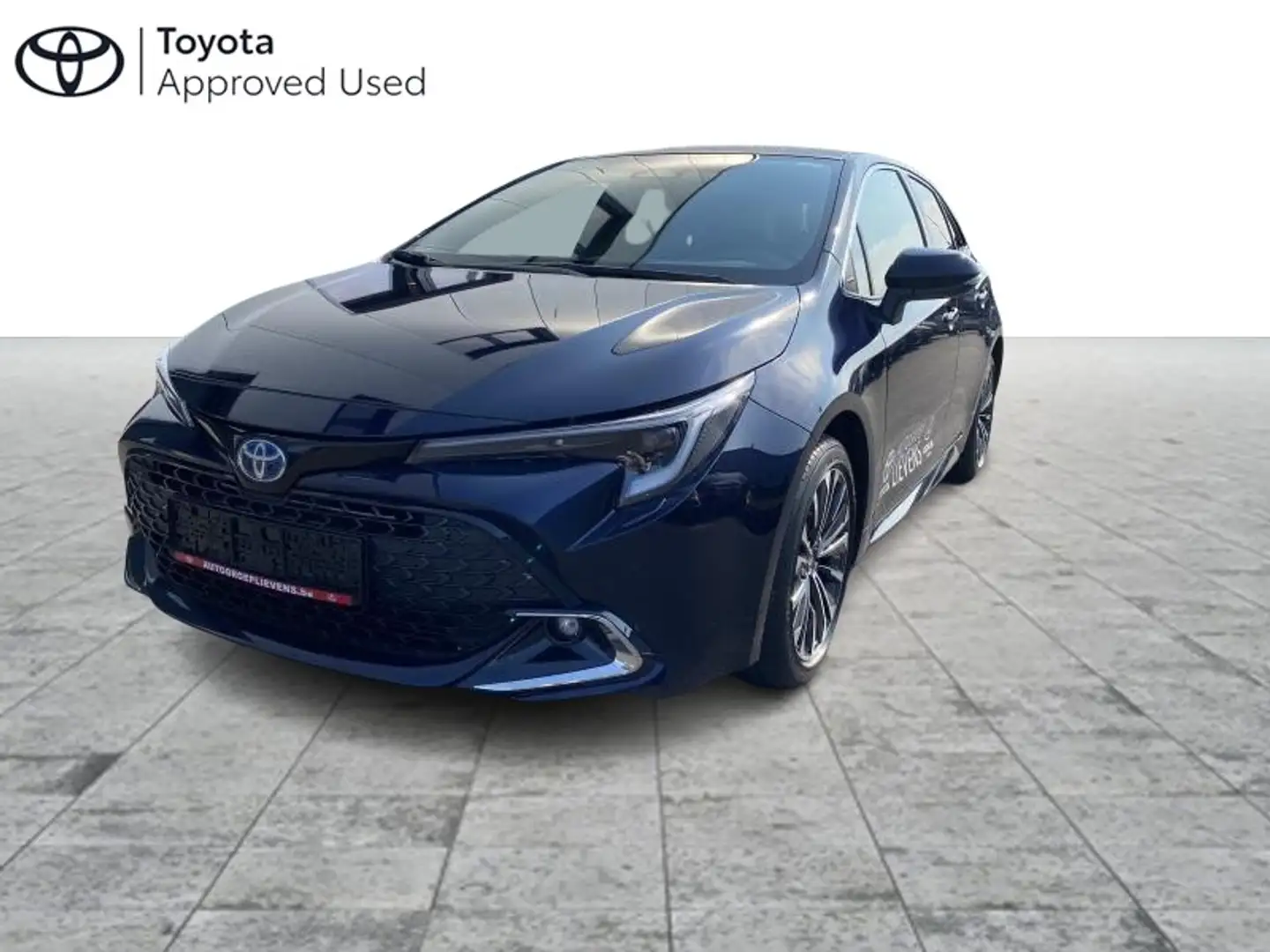 Toyota Corolla 1.8 Style Tech Pack Blauw - 1