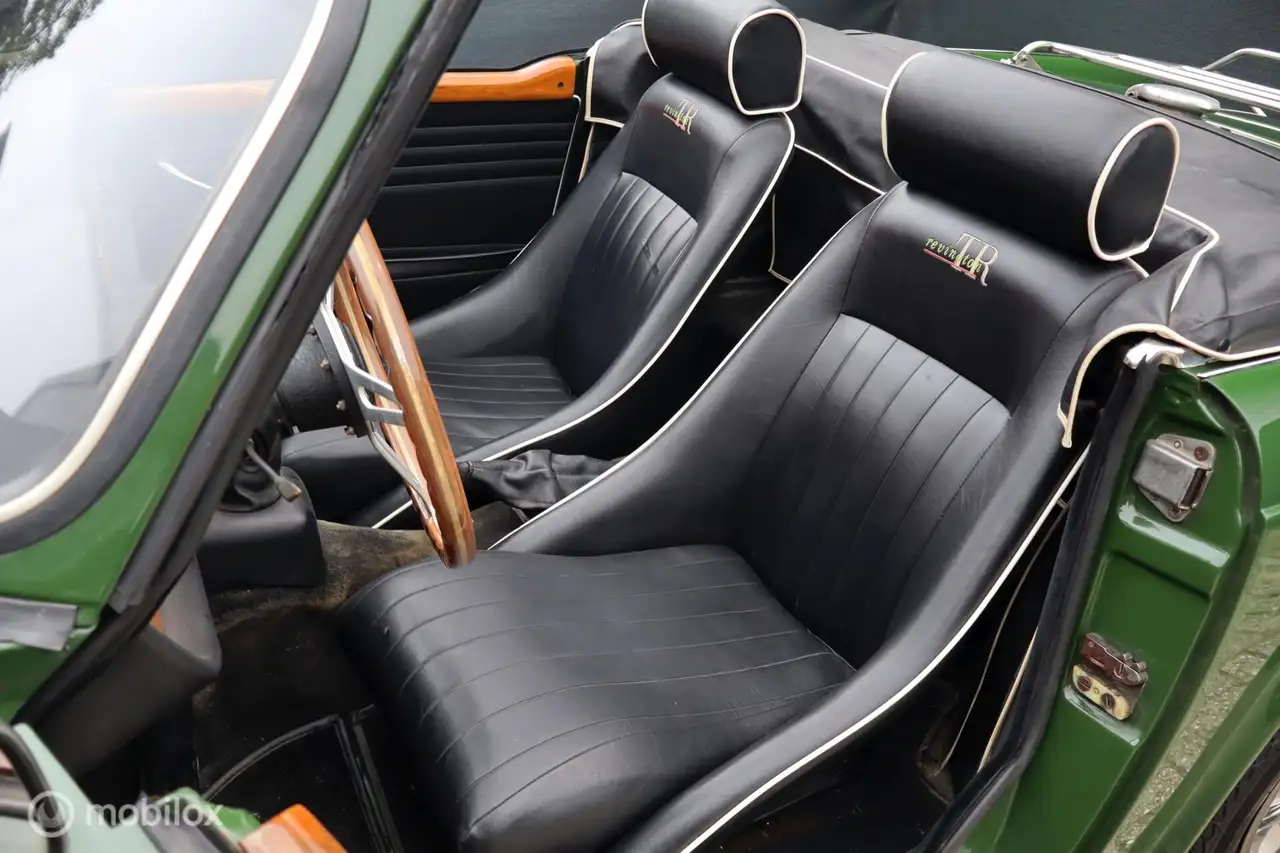Triumph TR4 Soft Top, foto 4