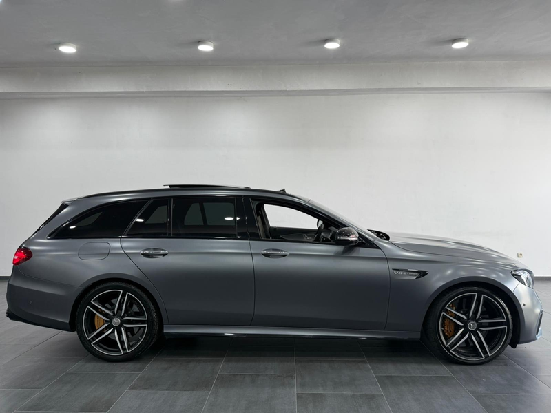 Mercedes-Benz E 63 AMG 4MaticS Utilitaire-Lichtevracht Ceramic FullOption — photo 3