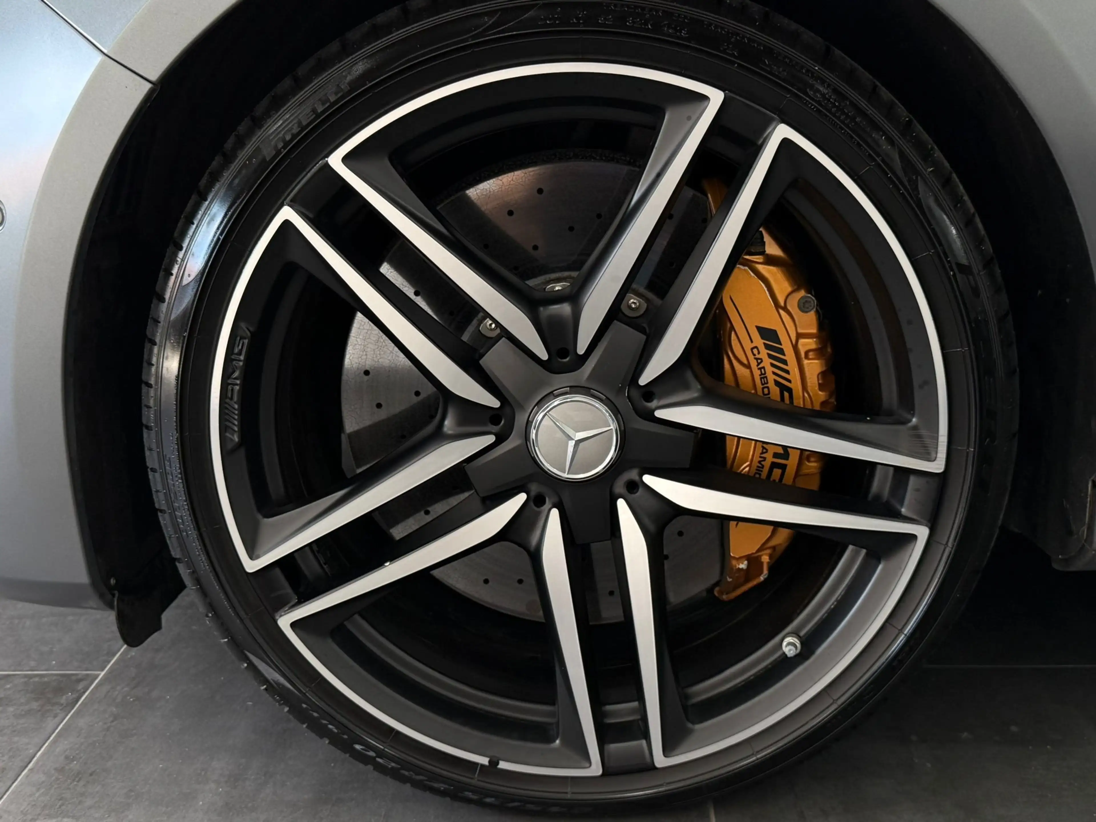 Mercedes-Benz E 63 AMG 4MaticS Utilitaire-Lichtevracht Ceramic FullOption — photo 11