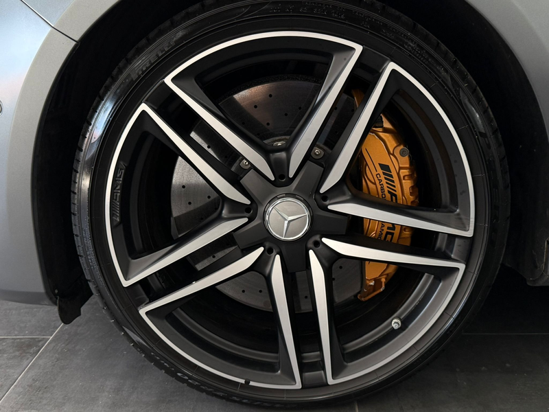Mercedes-Benz E 63 AMG 4MaticS Utilitaire-Lichtevracht Ceramic FullOption — photo 11