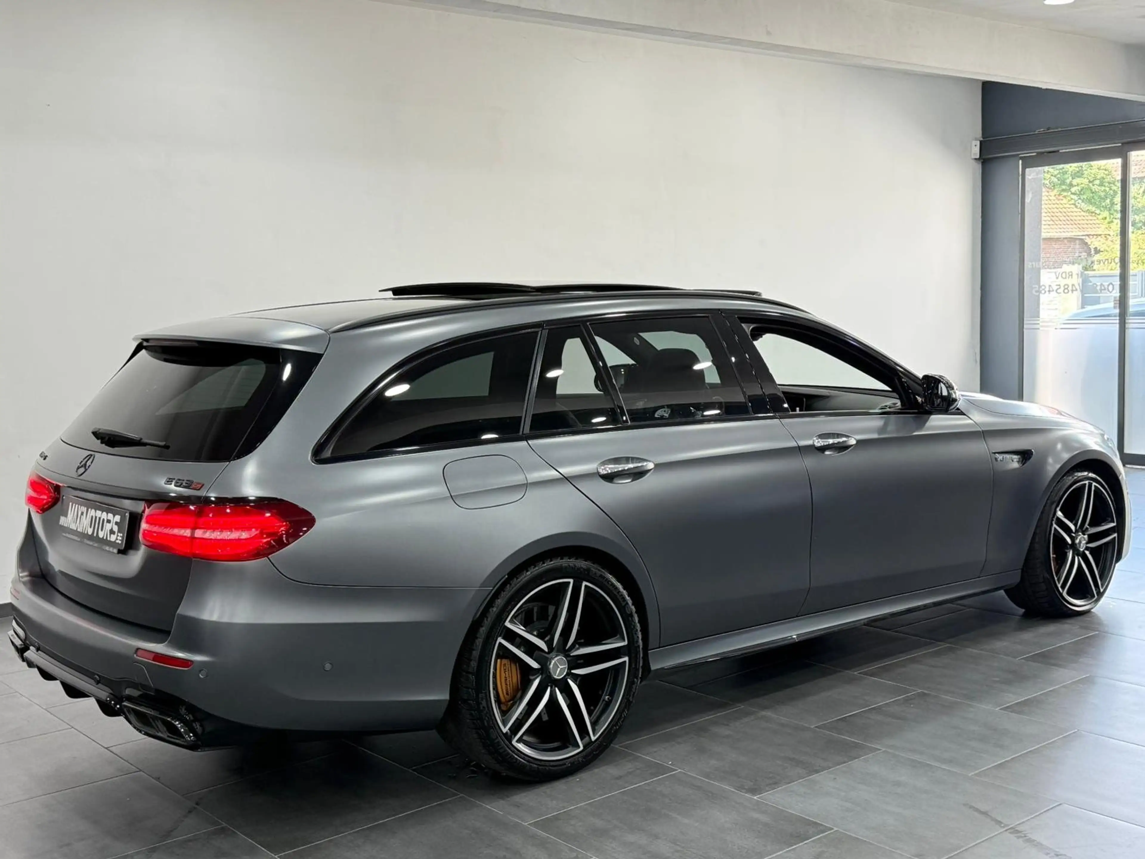 Mercedes-Benz E 63 AMG 4MaticS Utilitaire-Lichtevracht Ceramic FullOption — photo 8